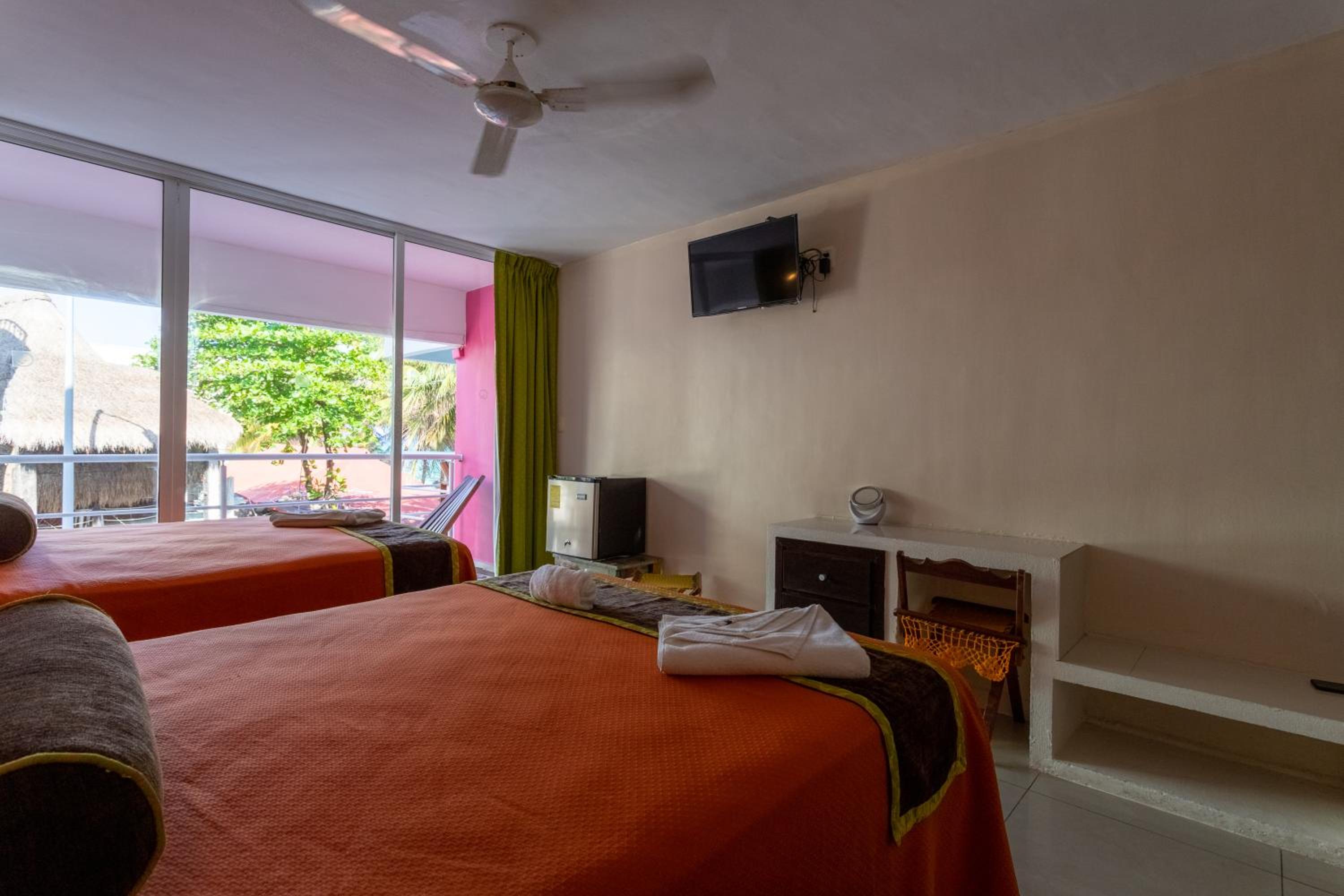 Standard Double Room photo 2