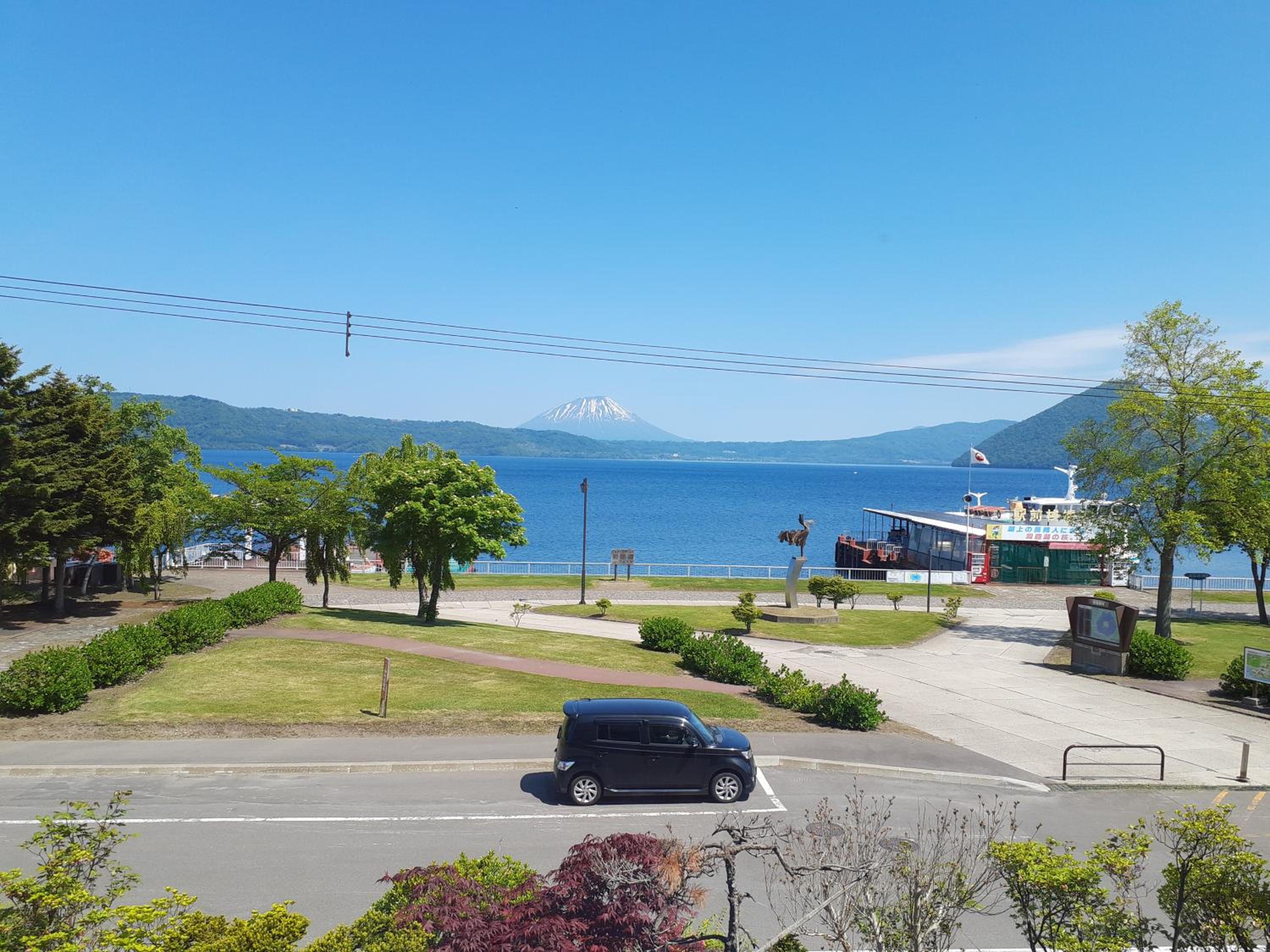 Japanese-Style Room with Shared Bathroom + Private Toilet - Lake View photo 2