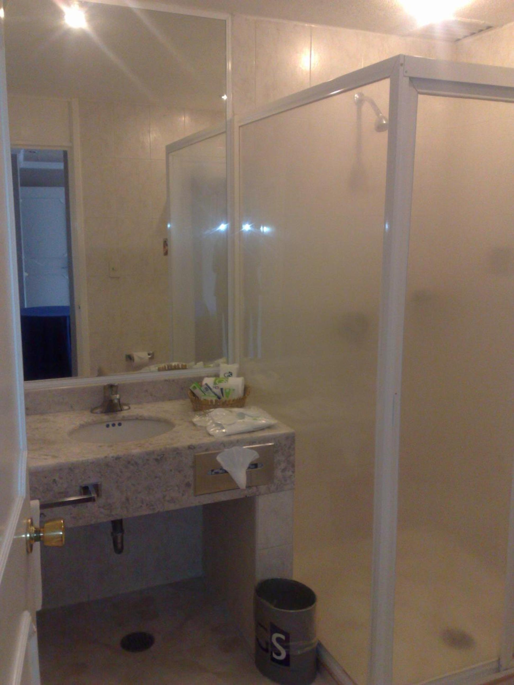 Standard Room - Photo 2