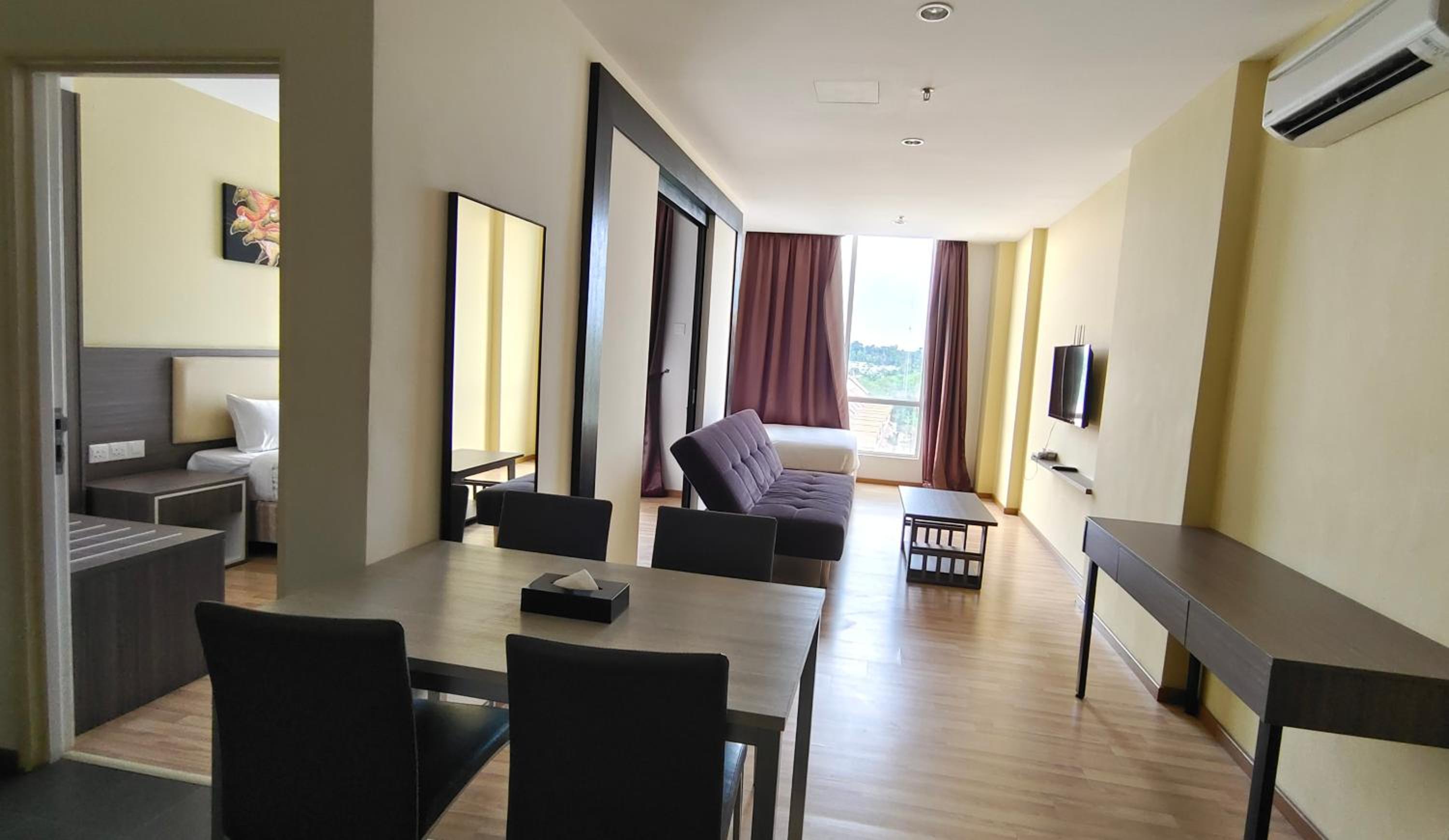 Deluxe Quadruple Room