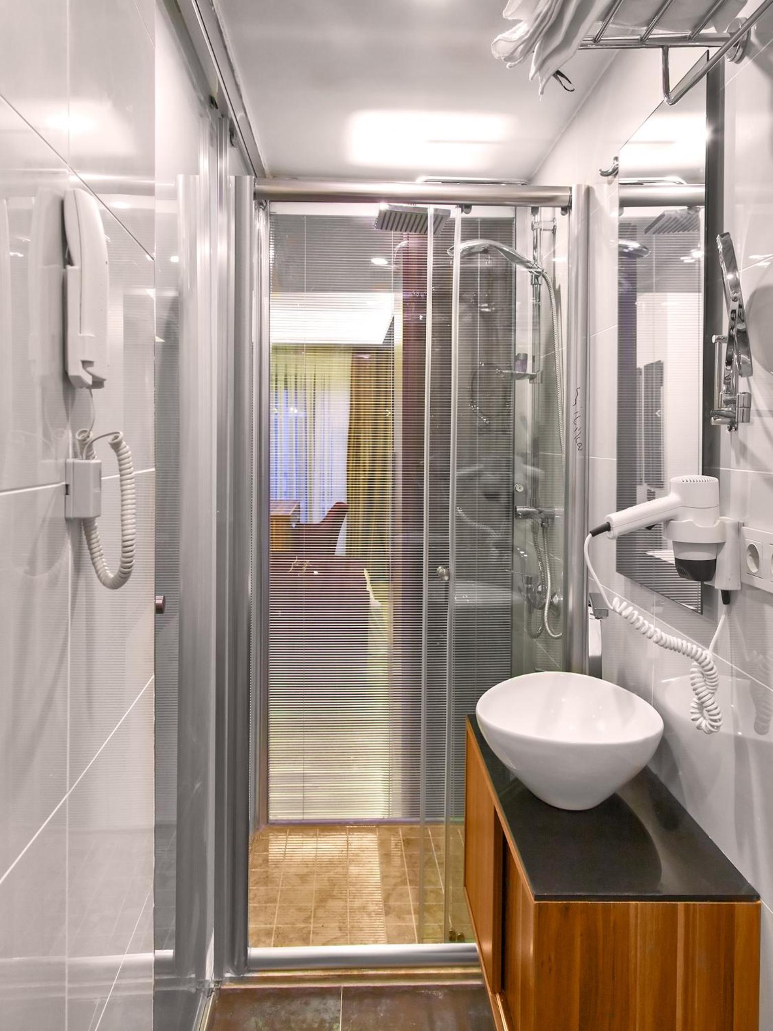 Economy Double Room photo 2