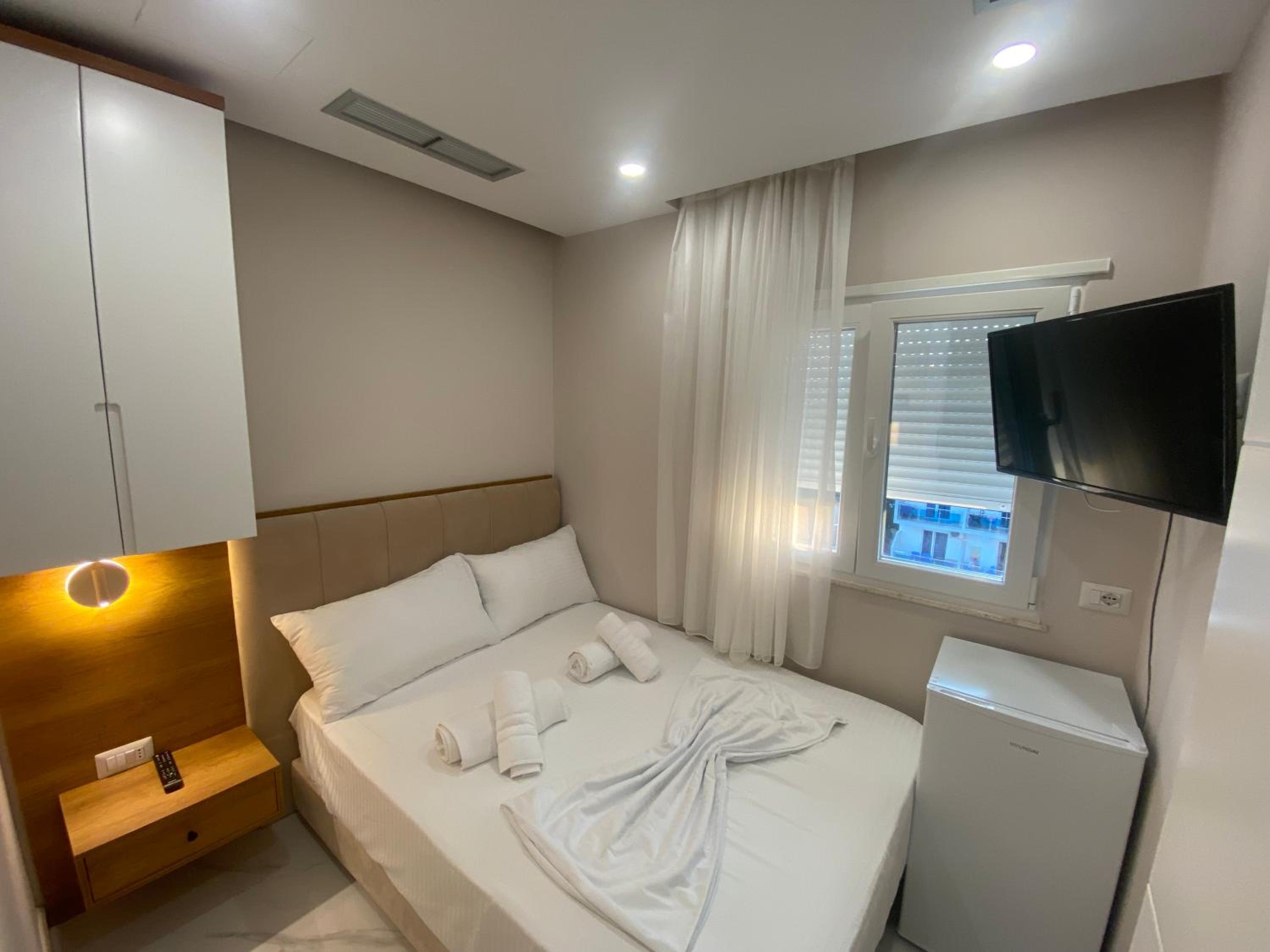 Double Room with Private Bathroom photo 2