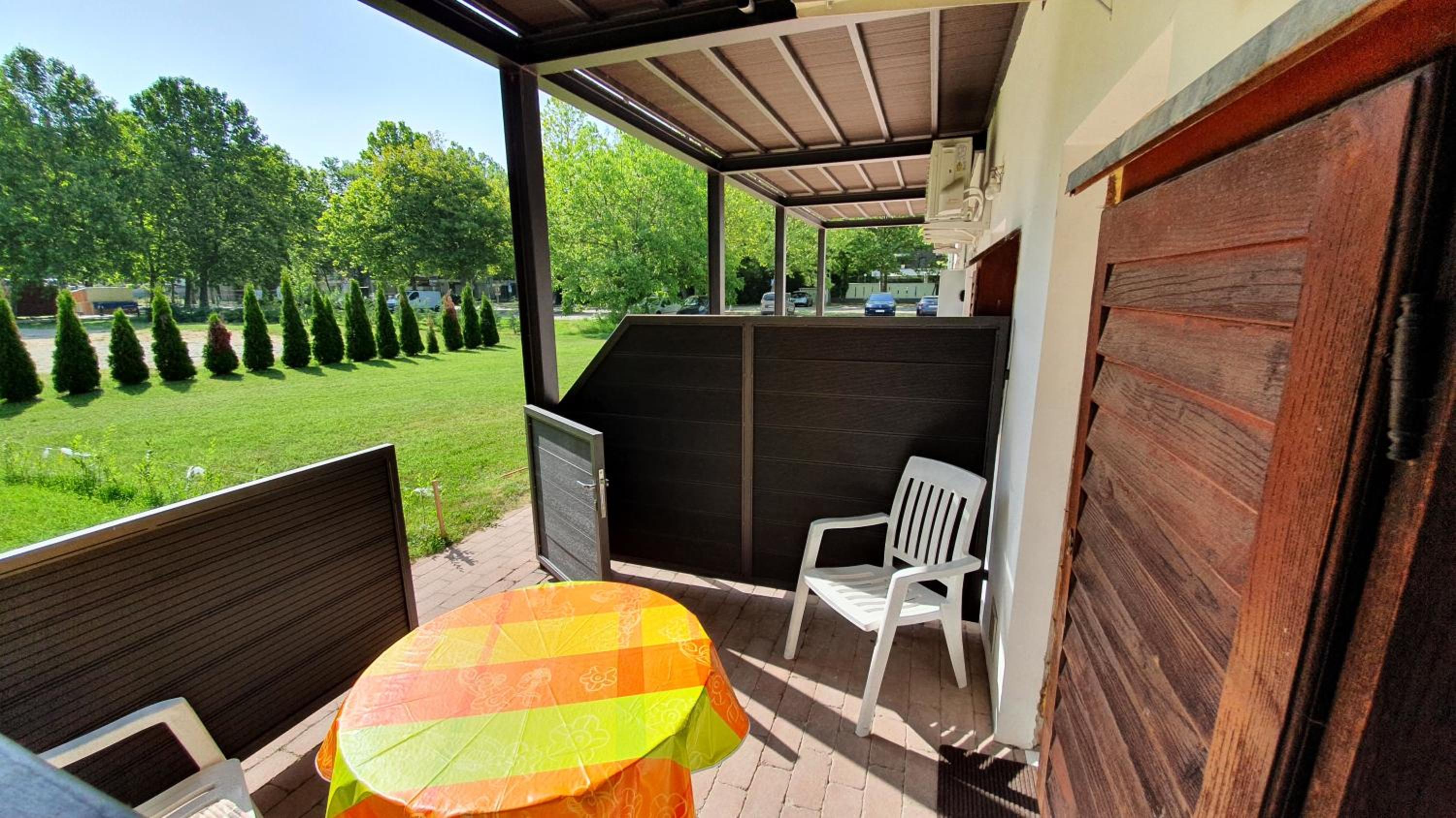 Apartment with Terrace photo 3