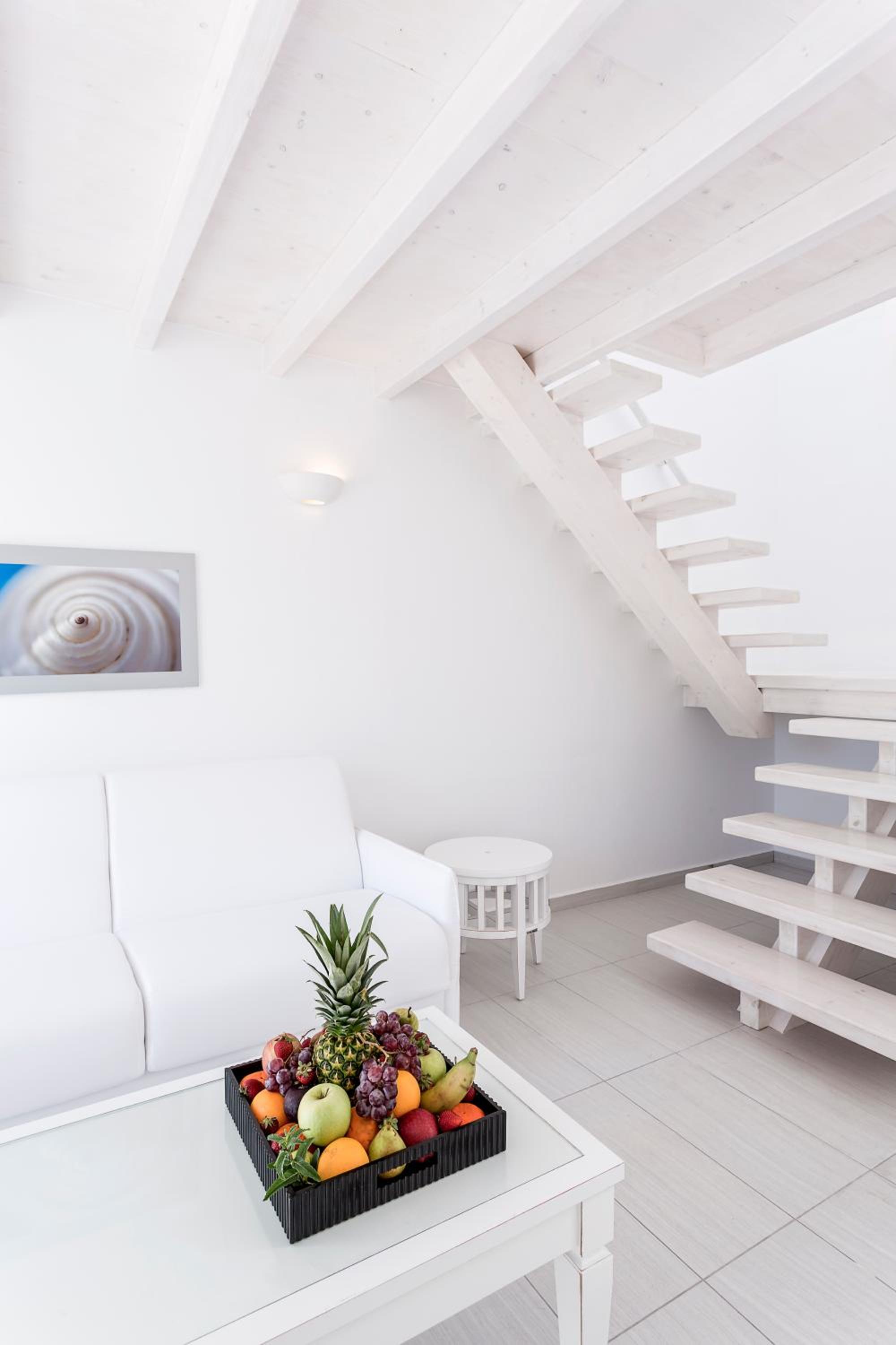 Suite with Sea View - Photo 6