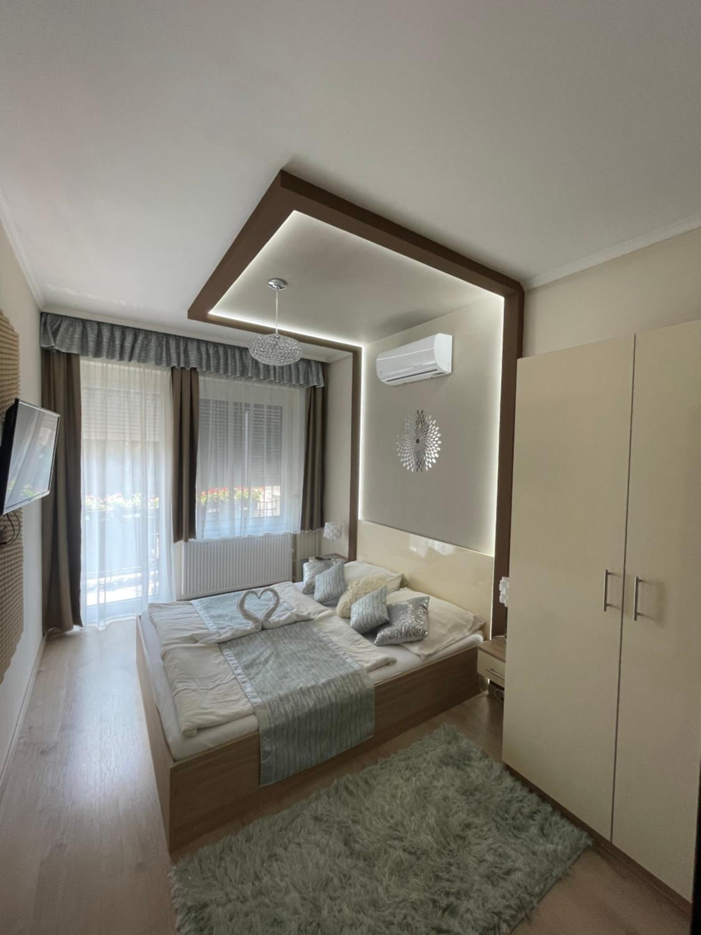 Standard Queen Room photo 1