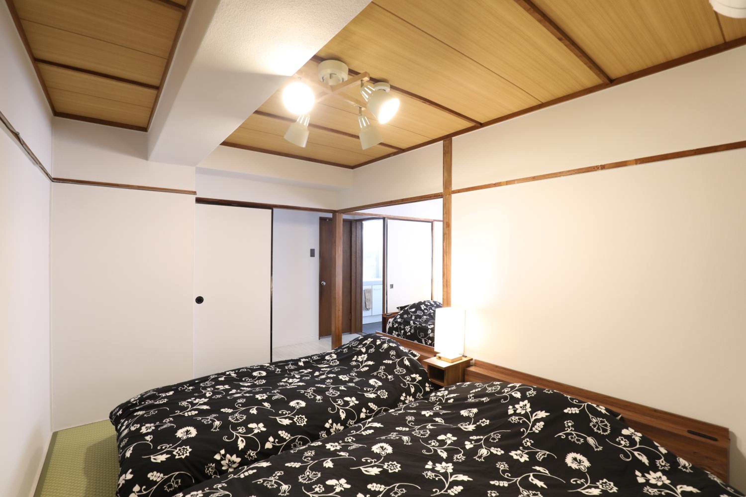Deluxe Family Room - Photo 36