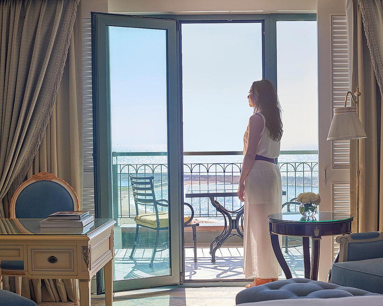 King Room with Sea View - Photo 2
