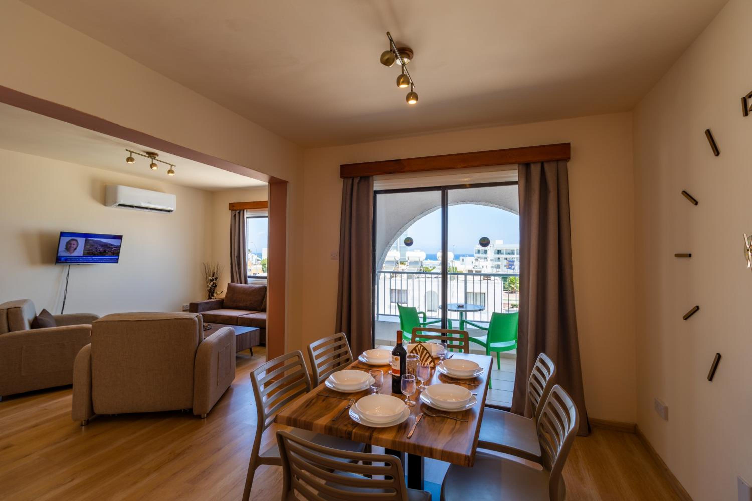 Superior Apartment photo 1
