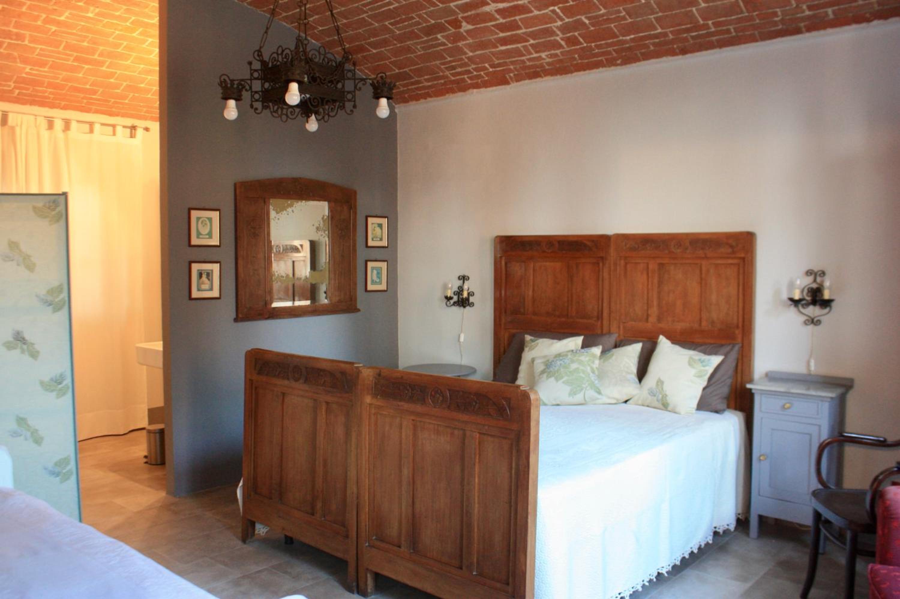 Double Room with Garden View - Photo 2