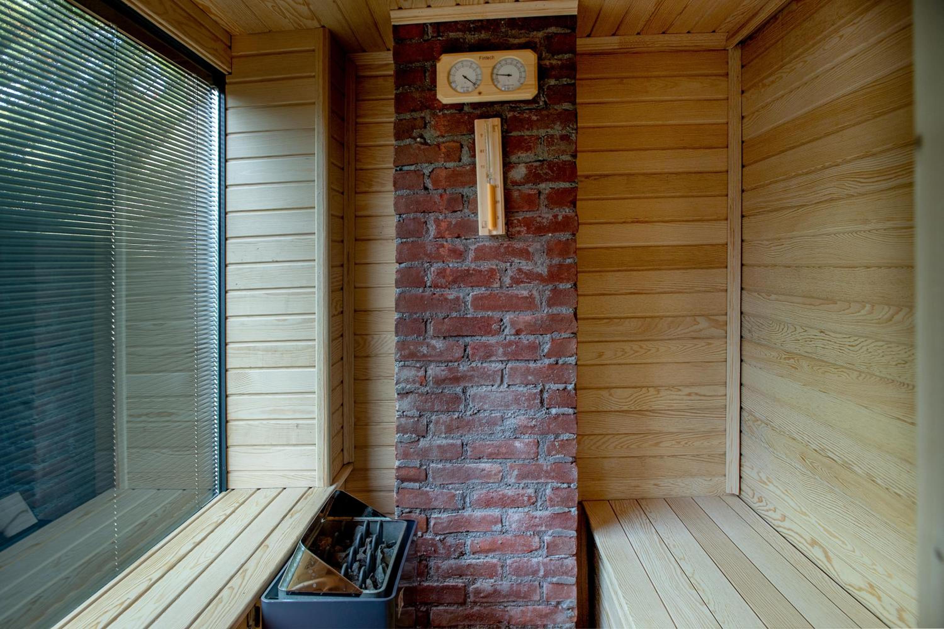 King Room with Lake View - Photo 5