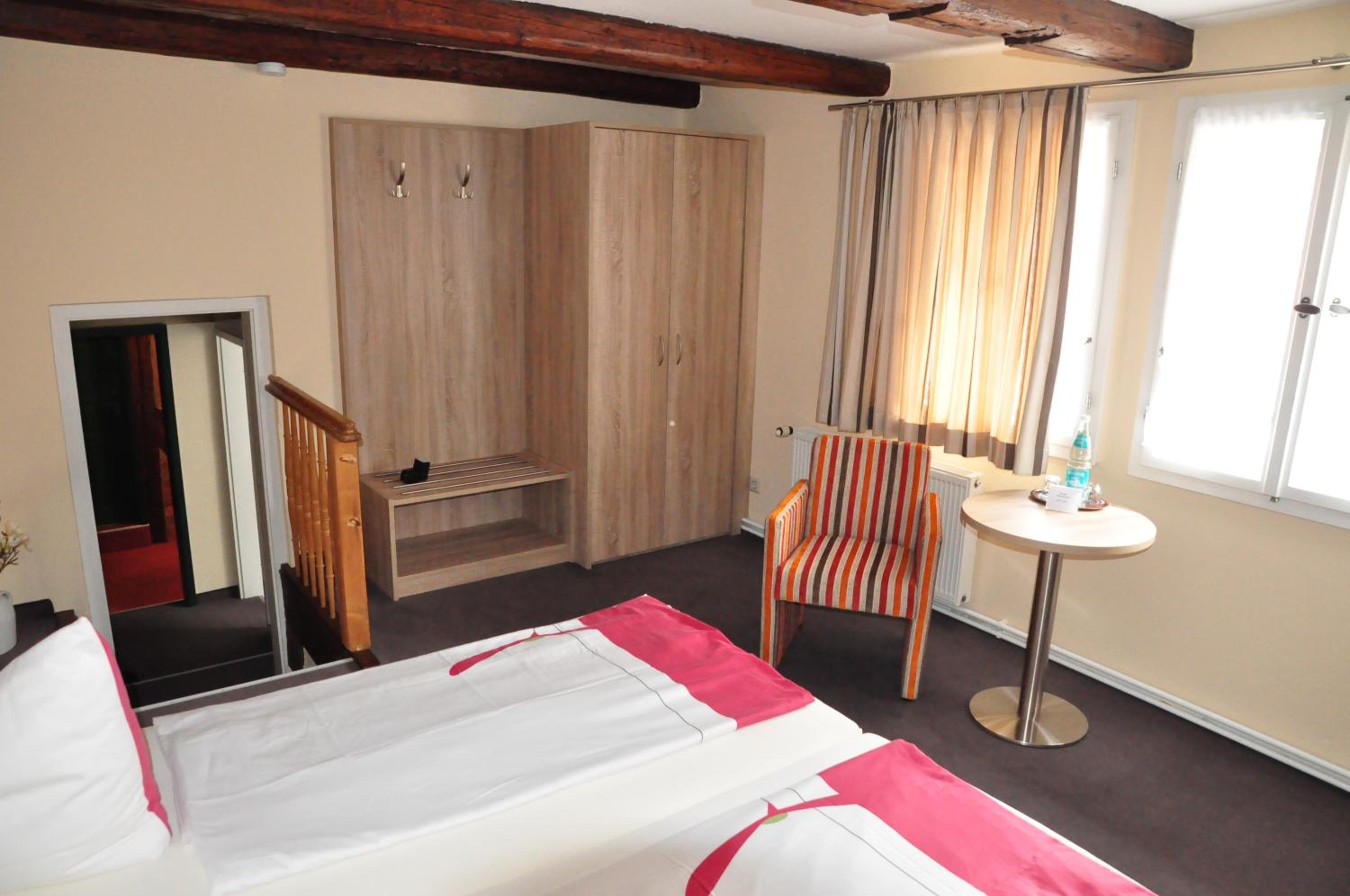 Standard Double Room photo 2