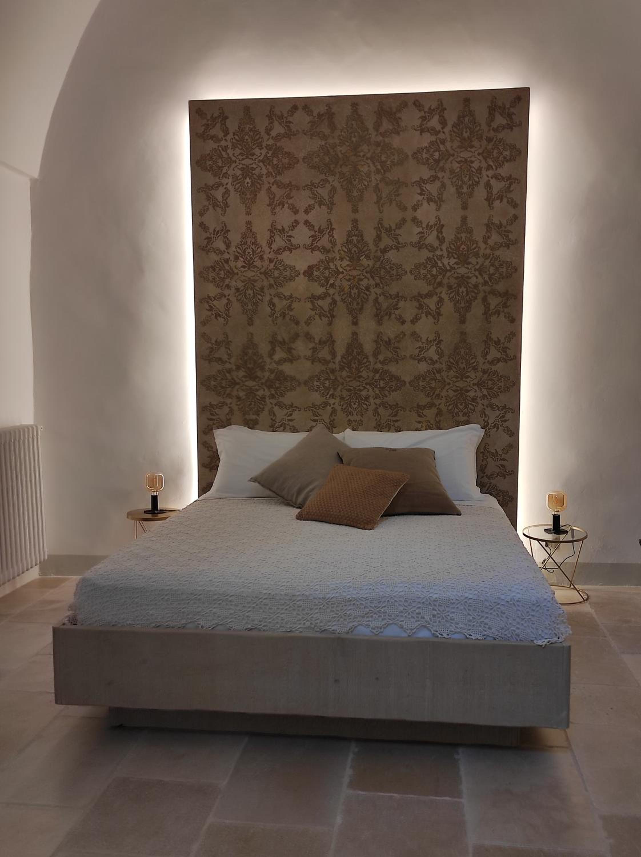 Deluxe King Room photo 1