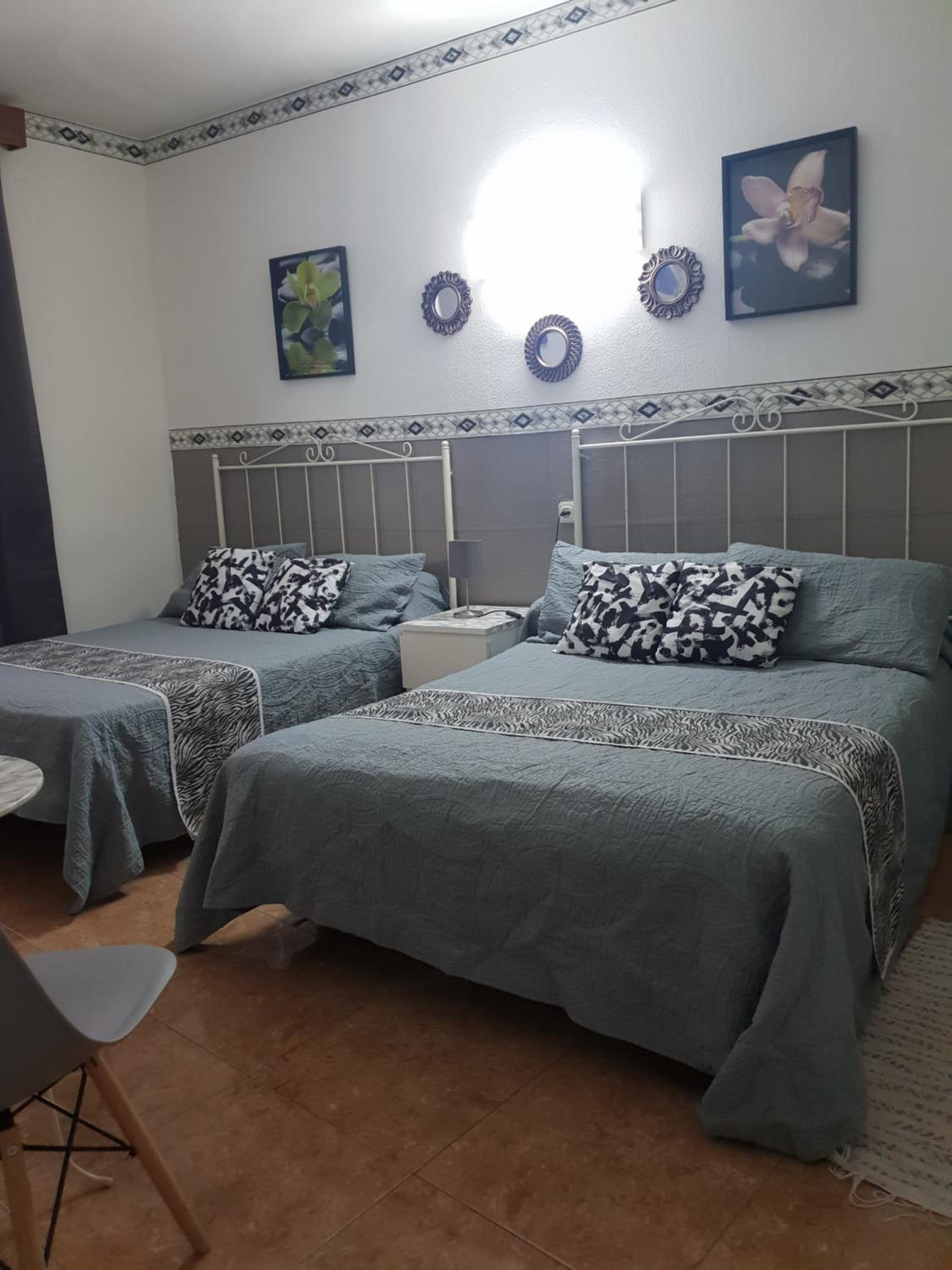 Habitación Cuádruple con Ducha