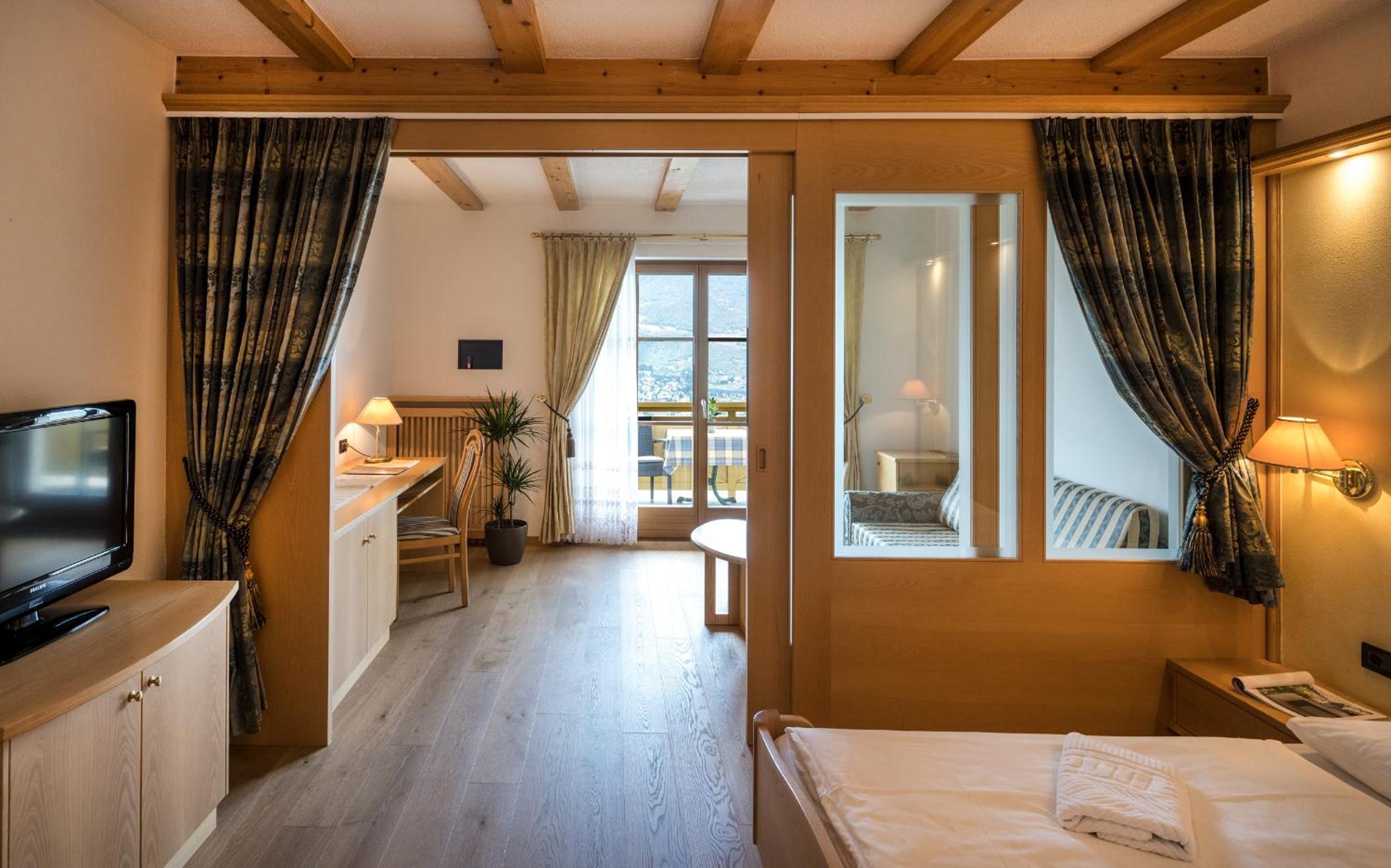 Superior Double Room with Balcony photo 1
