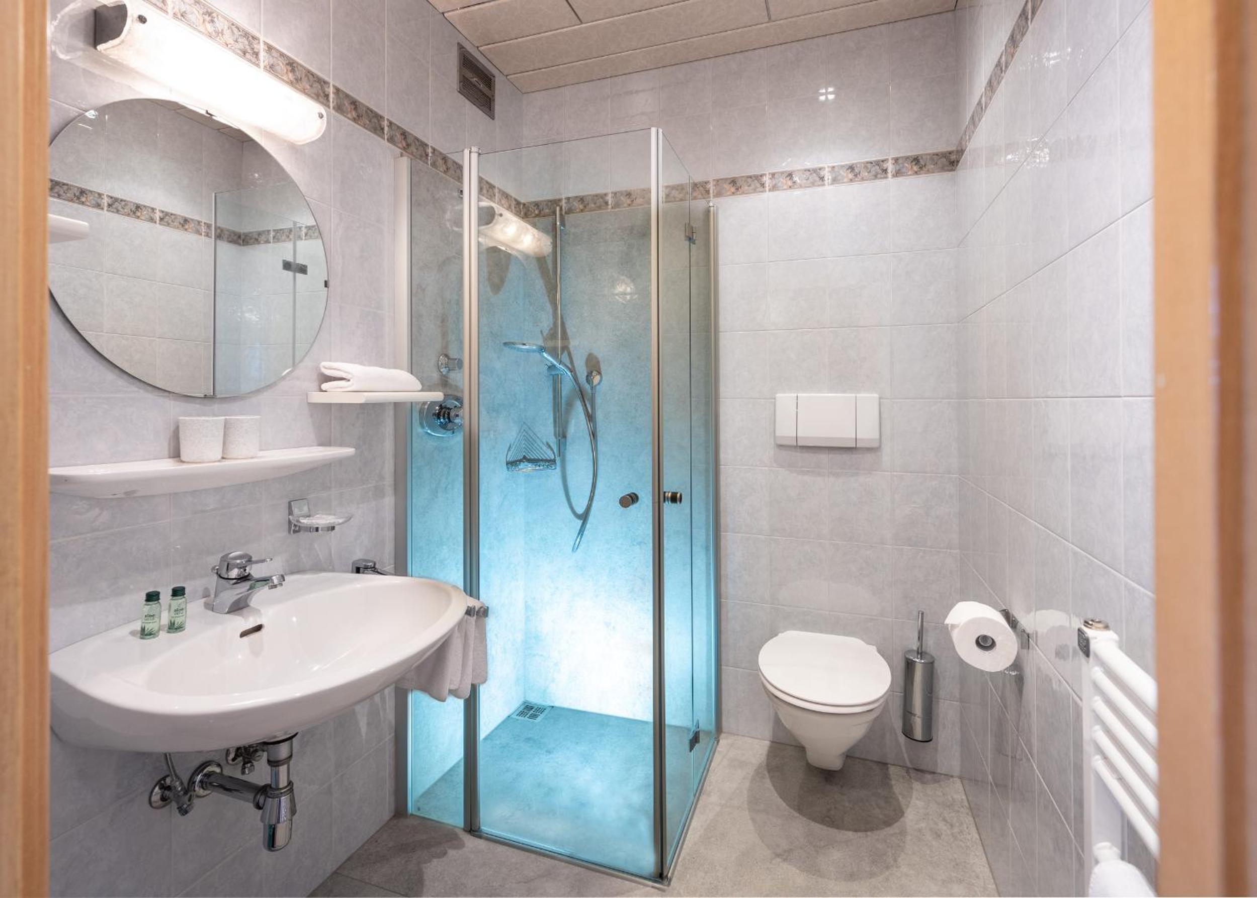Classic Double Room with Balcony photo 2
