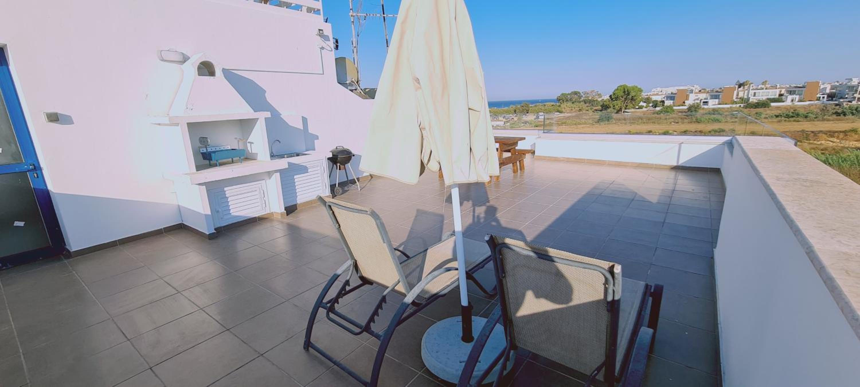 Apartment with Terrace - Photo 43