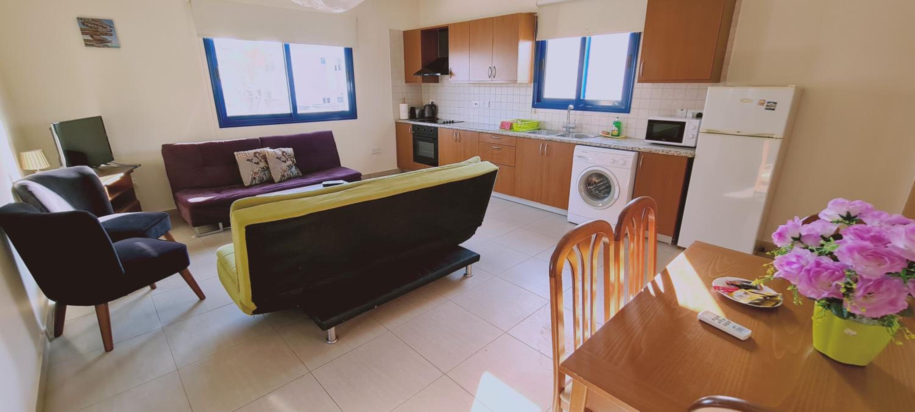 Apartment with Terrace - Photo 26