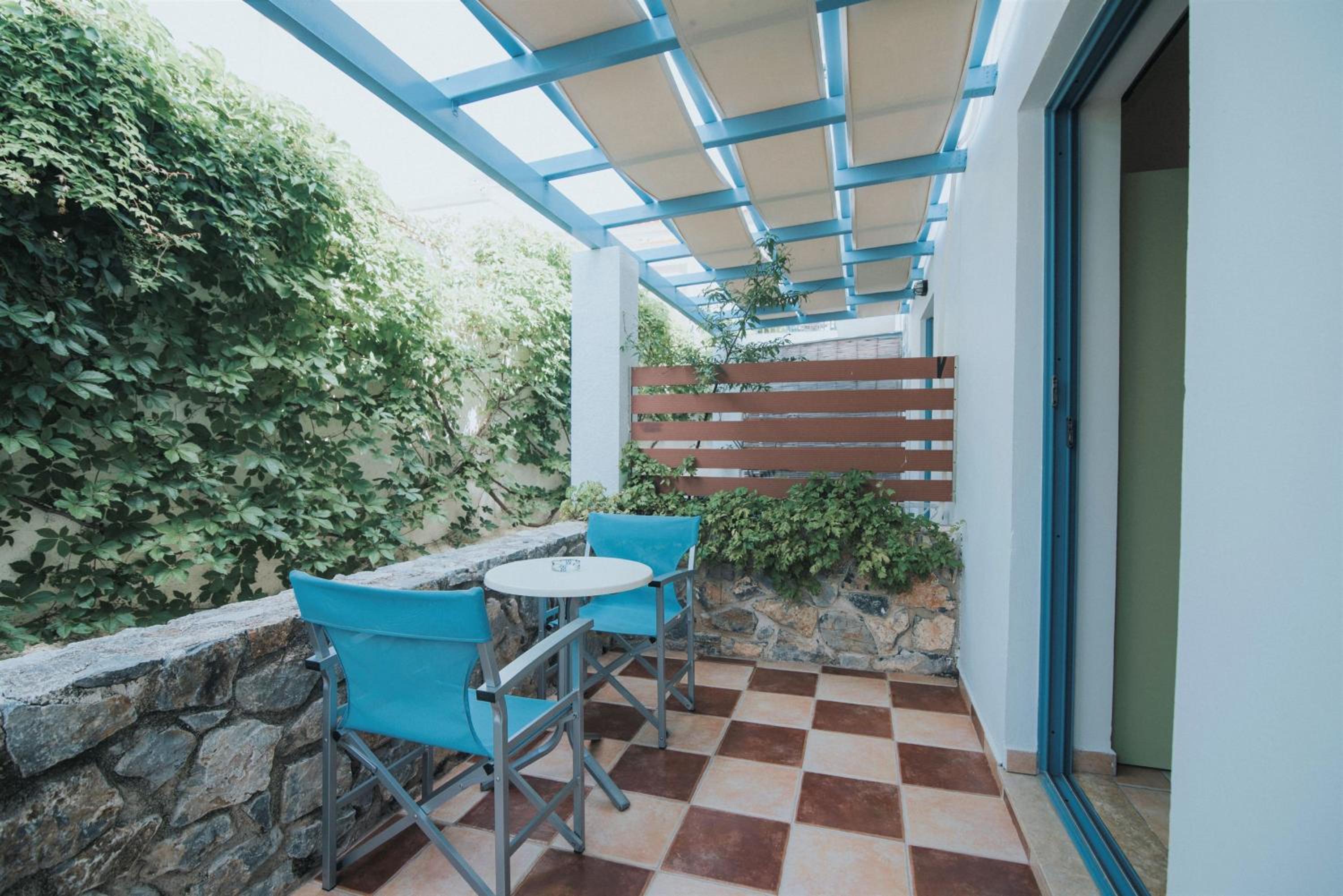 Double or Twin Room with Garden View - Ground Floor  - Photo 2