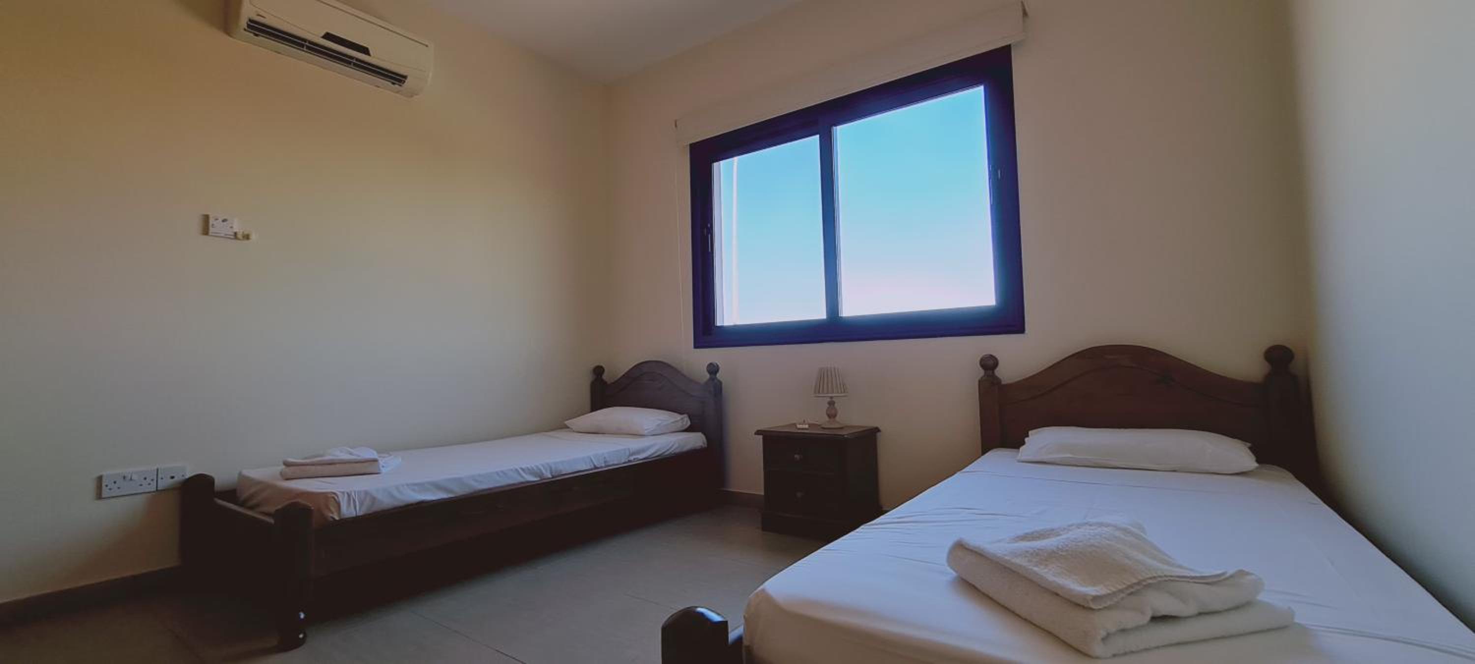 Apartment with Terrace - Photo 11
