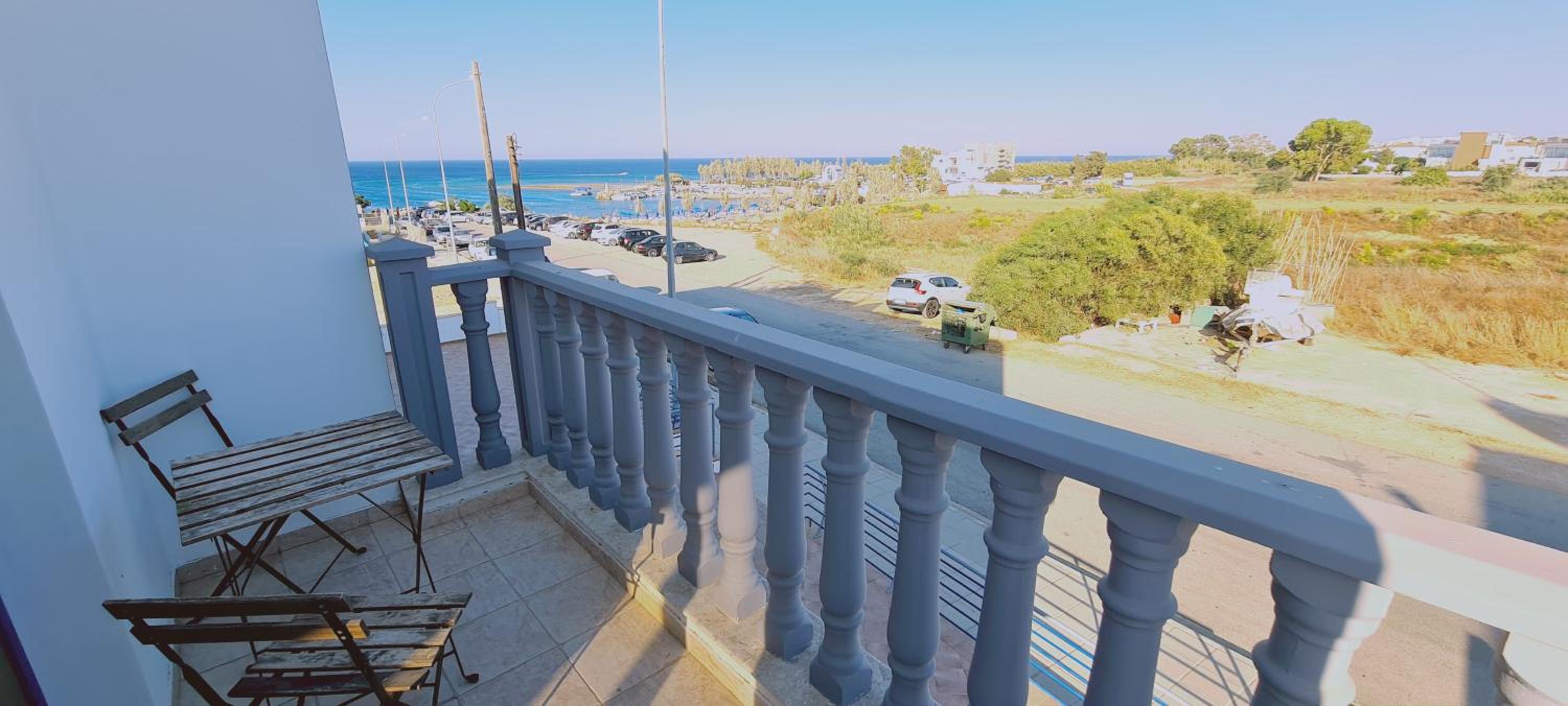 Apartment with Terrace - Photo 38