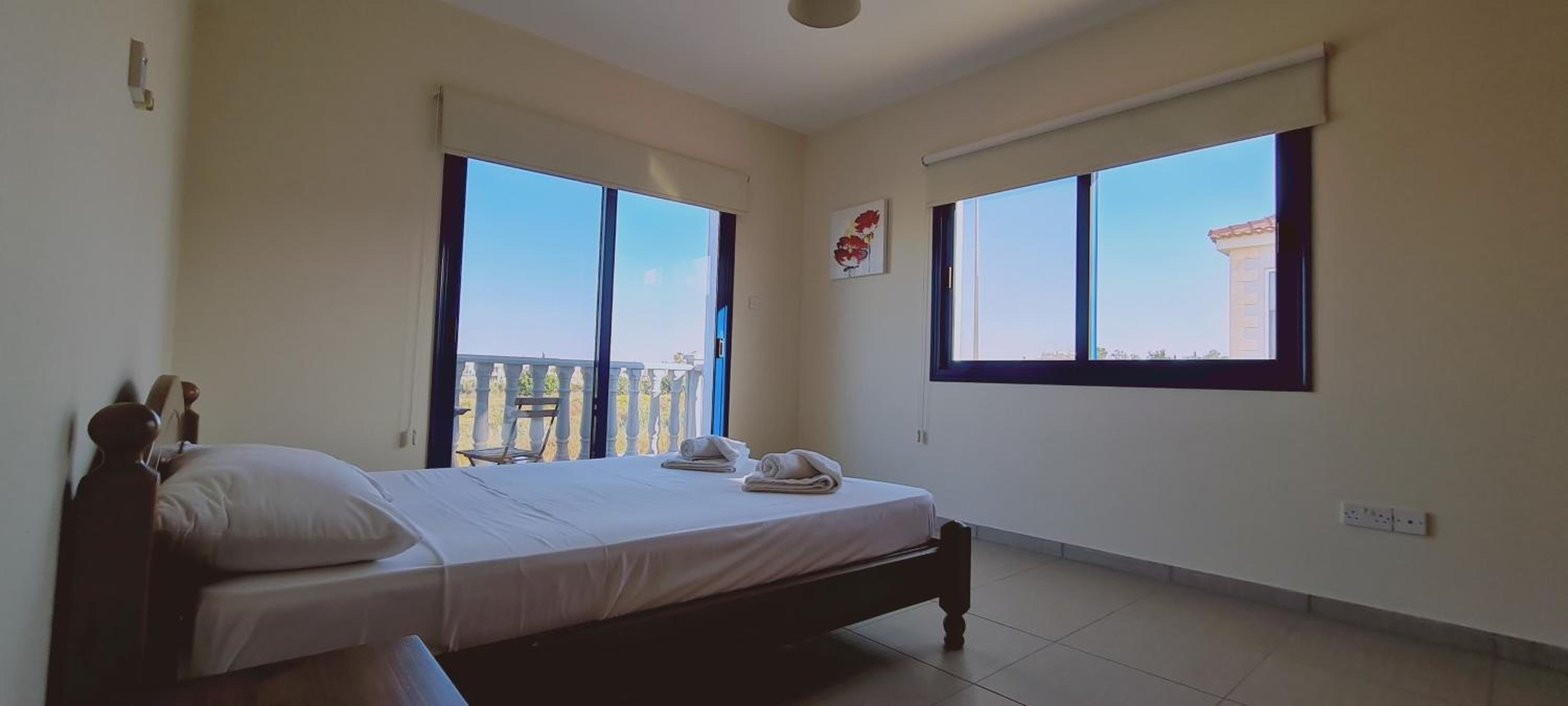 Apartment with Terrace - Photo 40