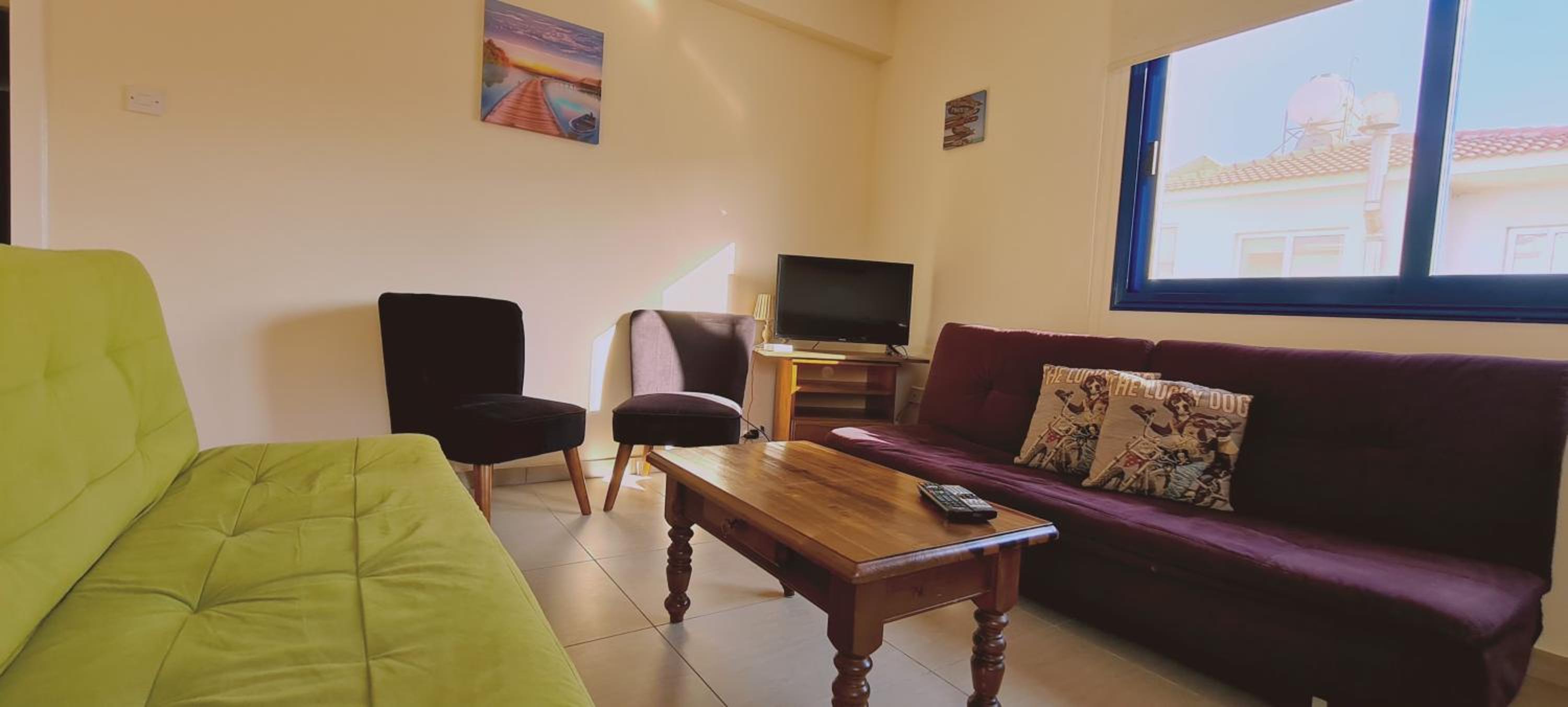 Apartment with Terrace - Photo 25