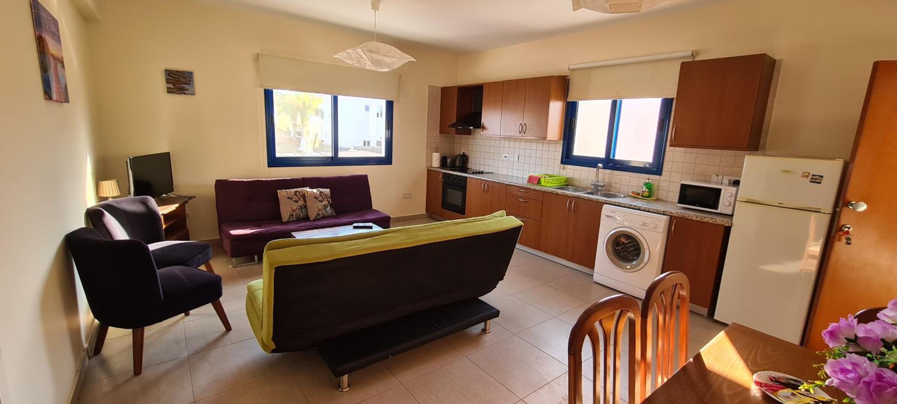 Apartment with Terrace - Photo 1