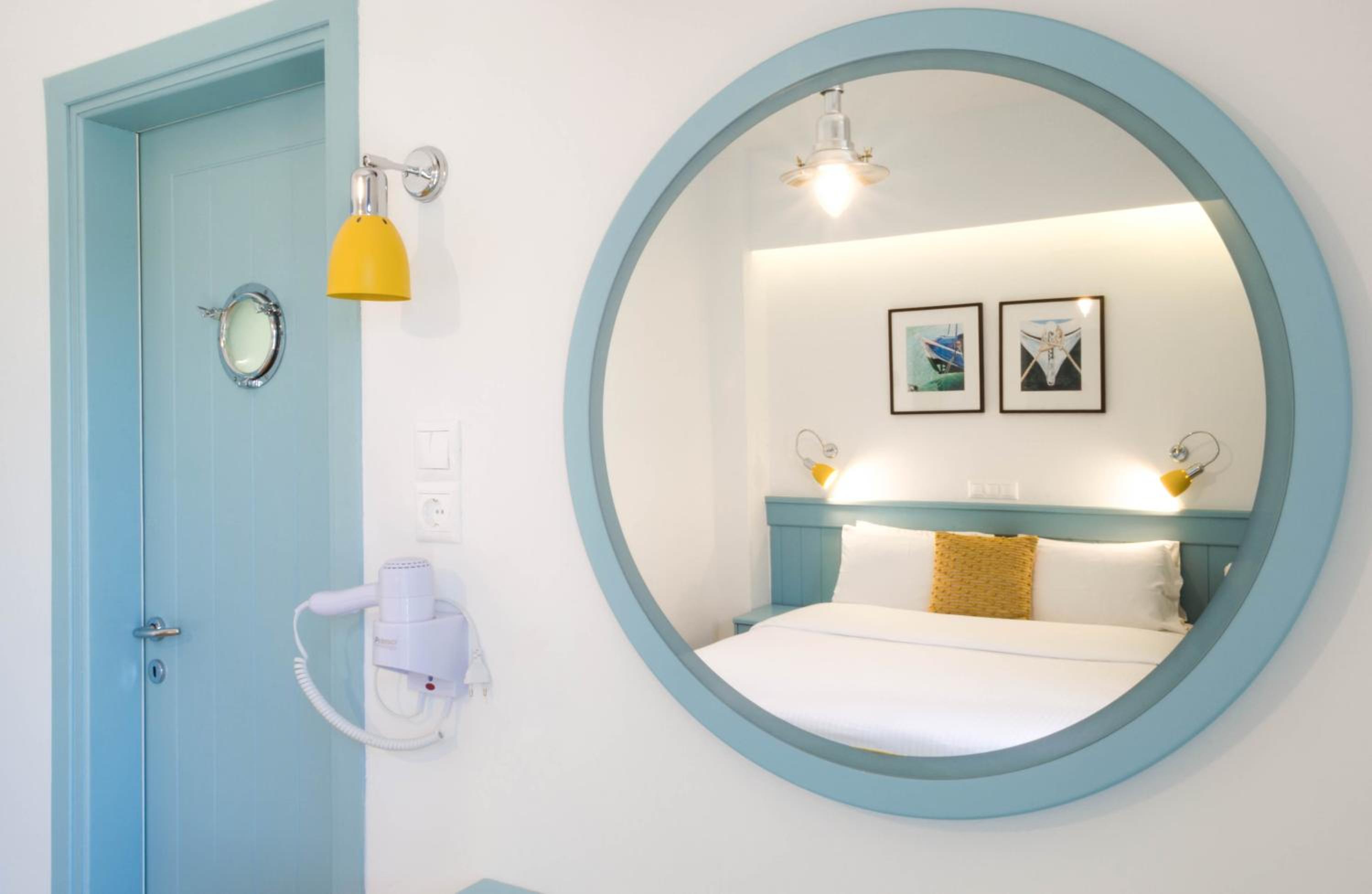 Double or Twin Room with Balcony - First Floor - Photo 5