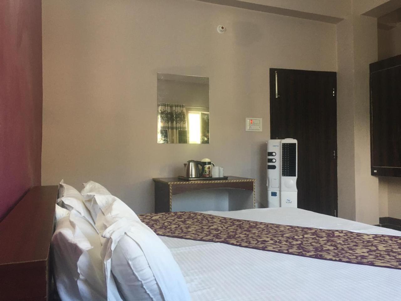 Budget Double Room photo 2