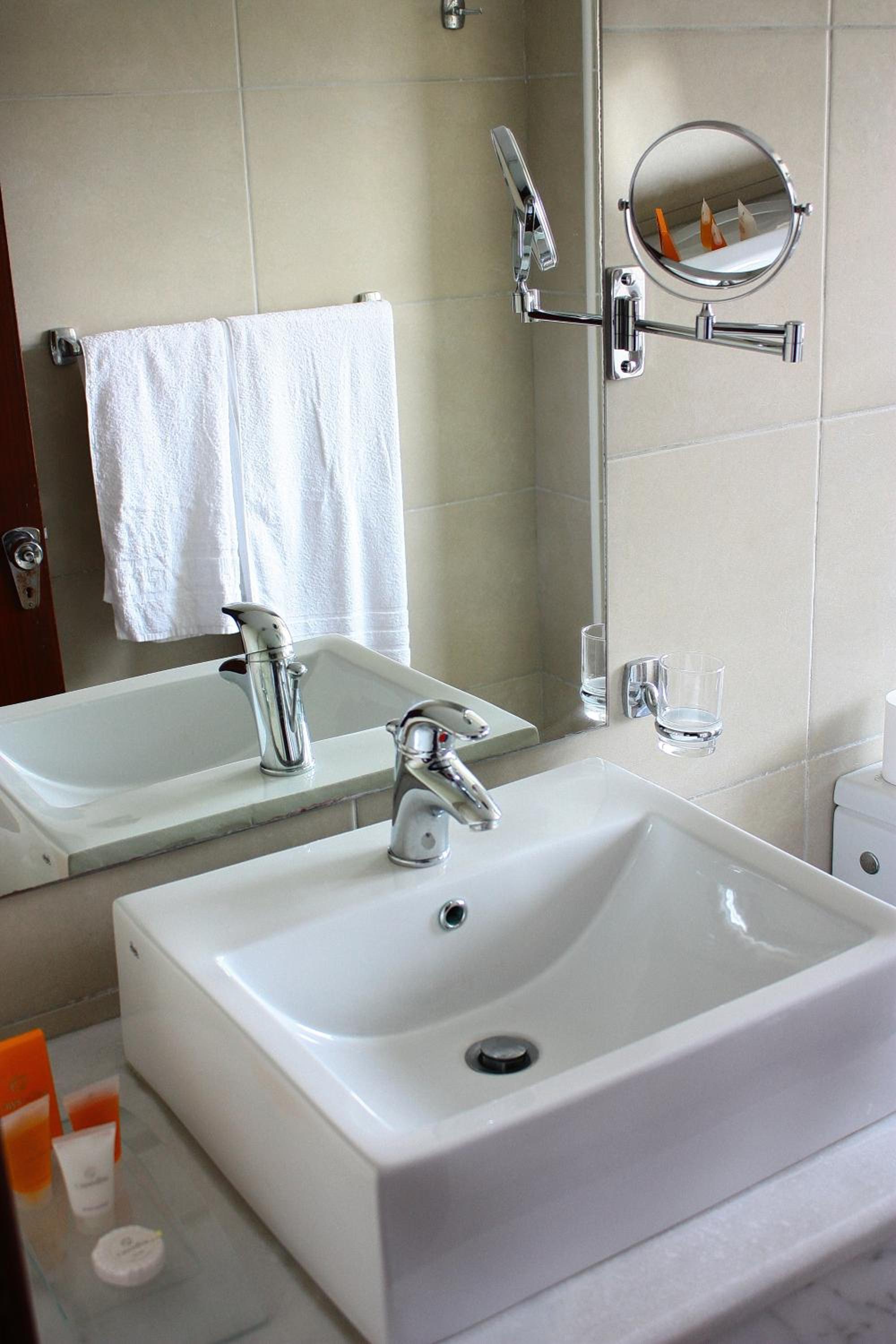 One-Bedroom Apartment Ground Floor (1-3 Adults) - Photo 2