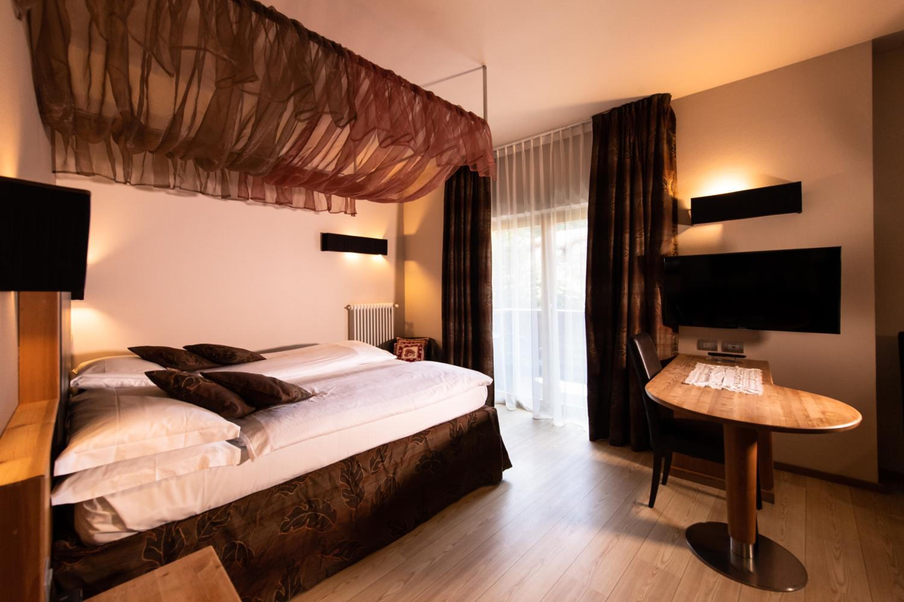 Junior Suite - Photo 1
