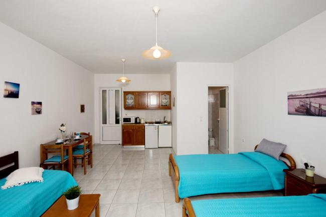 Apartment with Balcony photo 1