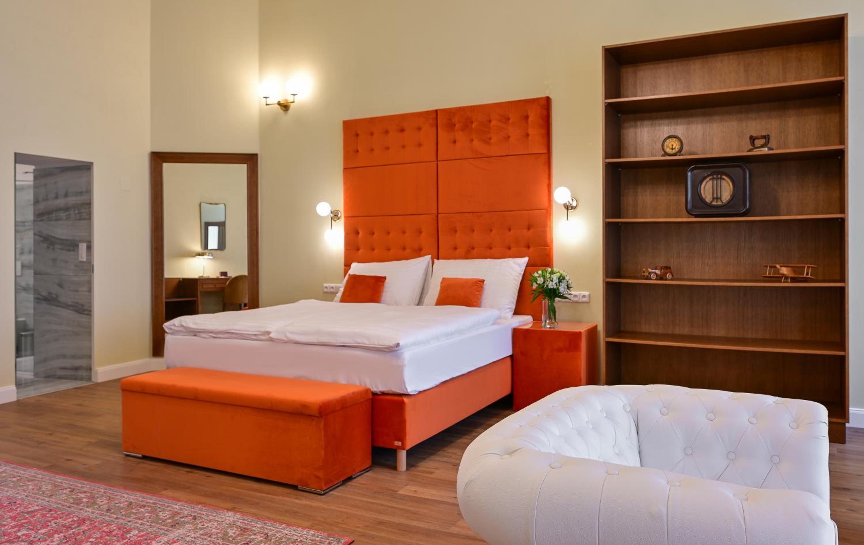 Superior Suite with Street View