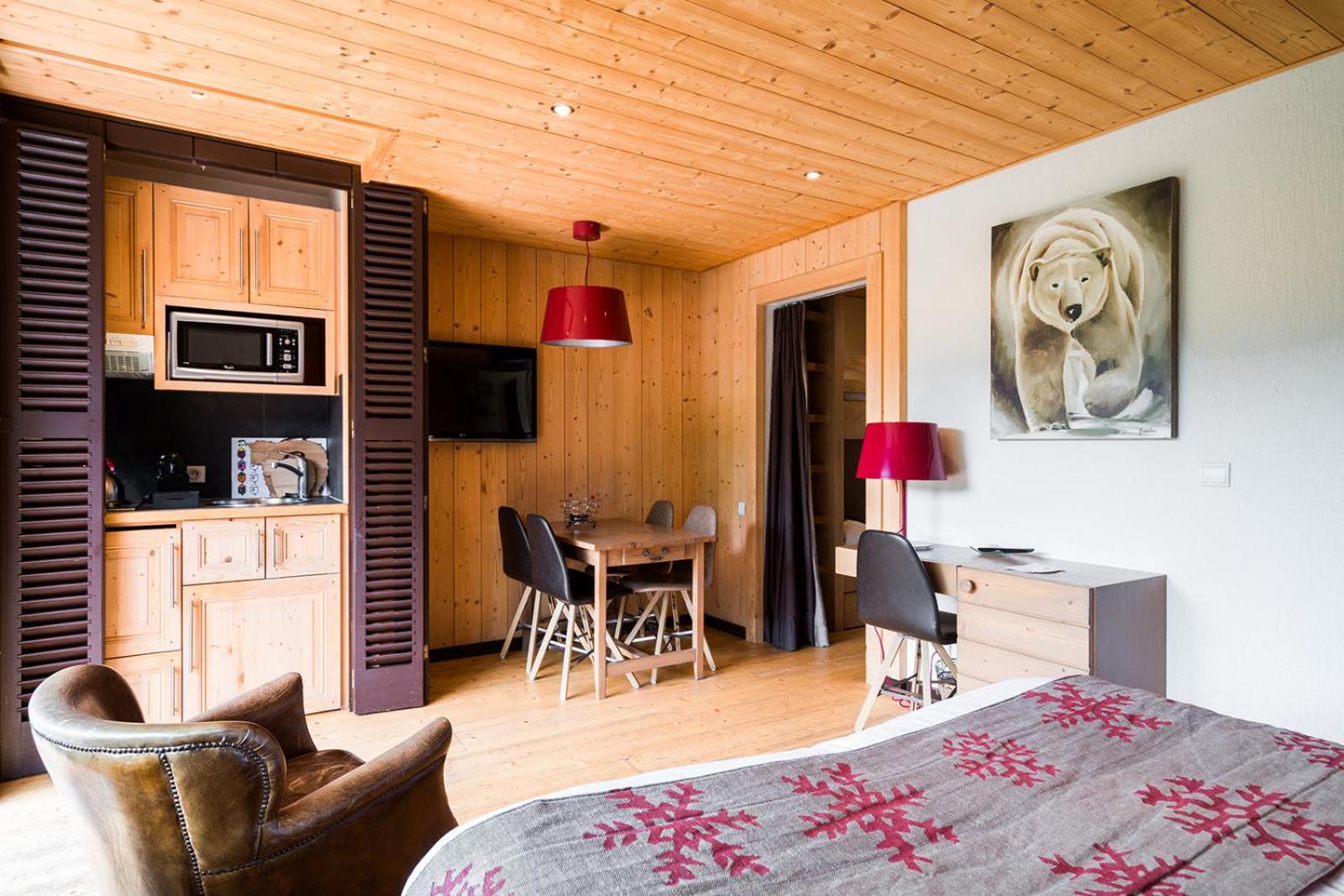 Family Room XL (2 Adults + 2 Children)