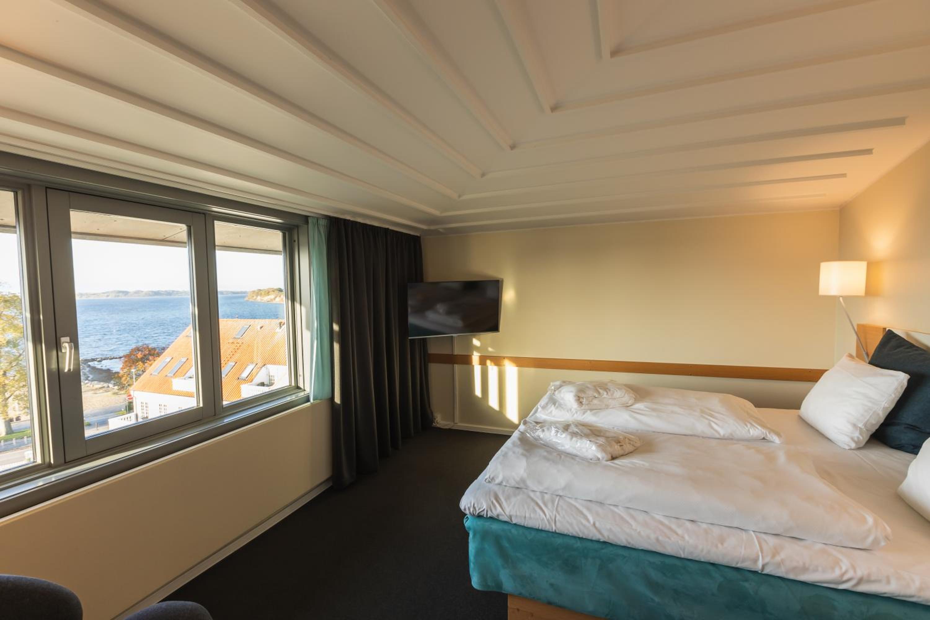 Junior King Suite - Photo 8
