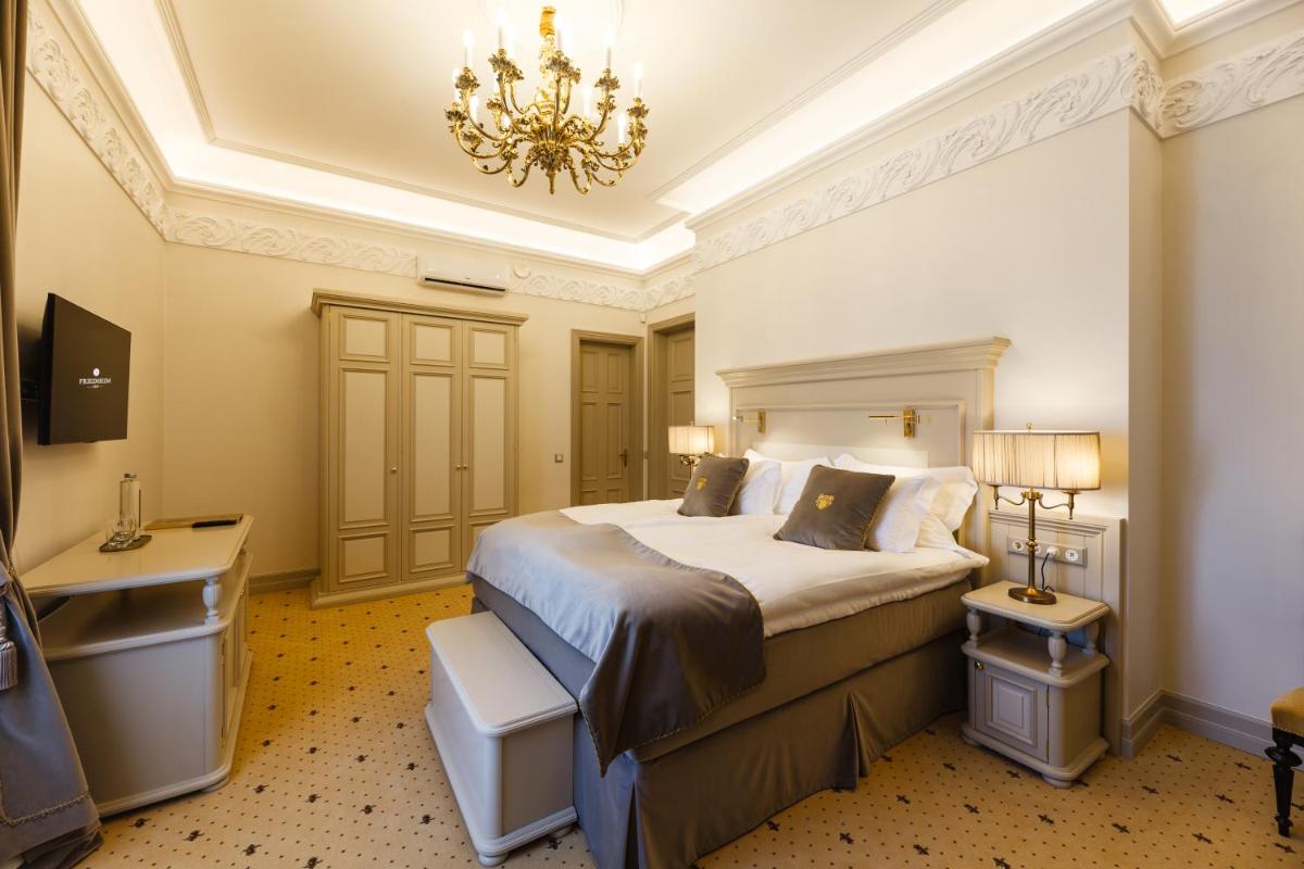 King Suite with Sea View photo 1