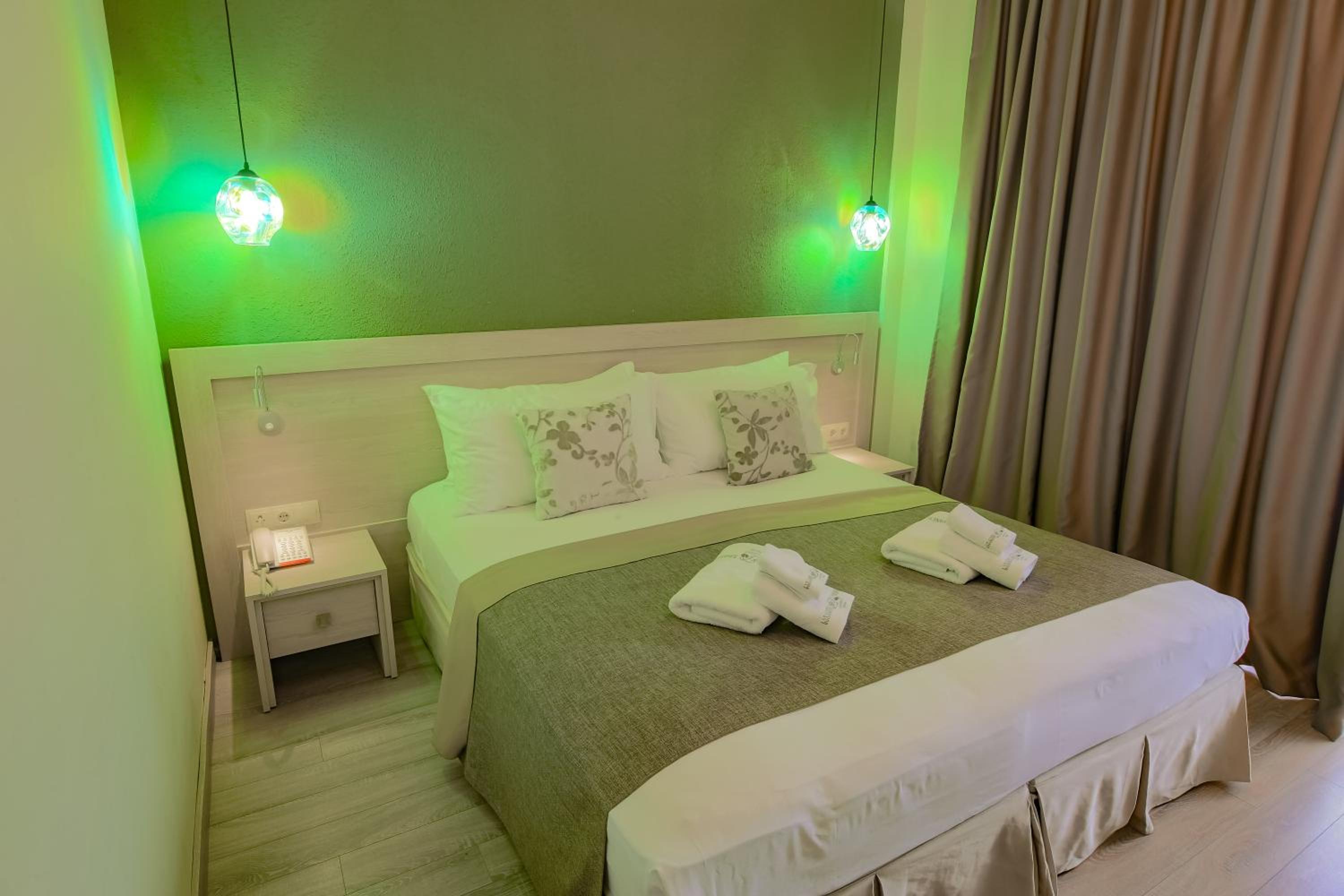 Double Room with Balcony photo 2