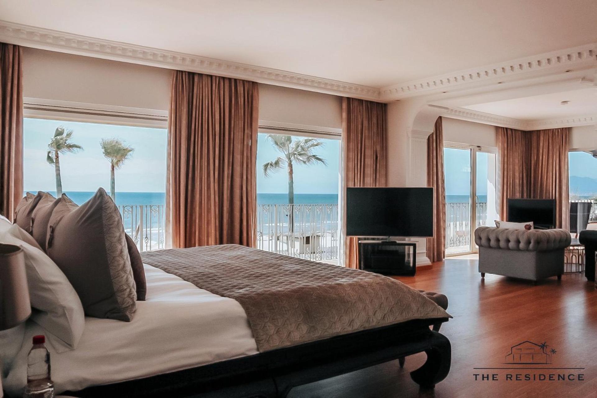 King Suite with Ocean View - Photo 1