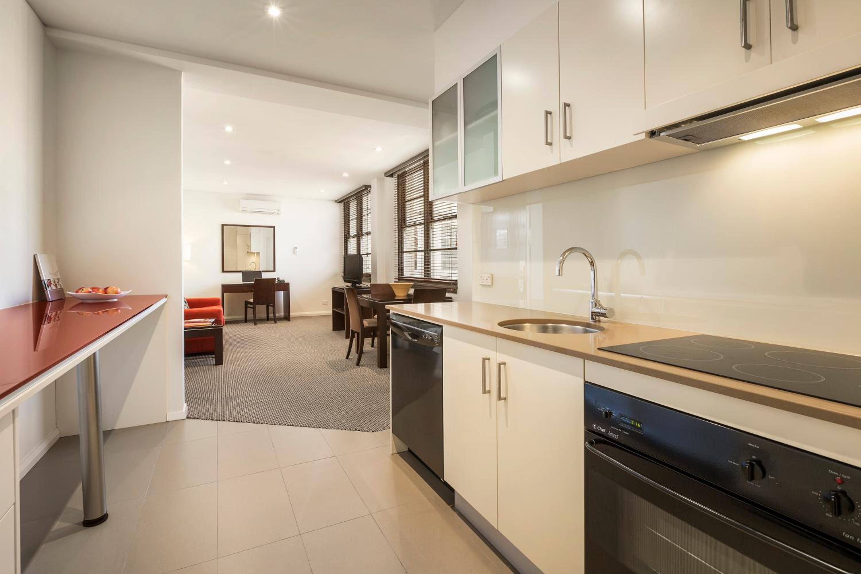 One-Bedroom Apartment - Photo 3