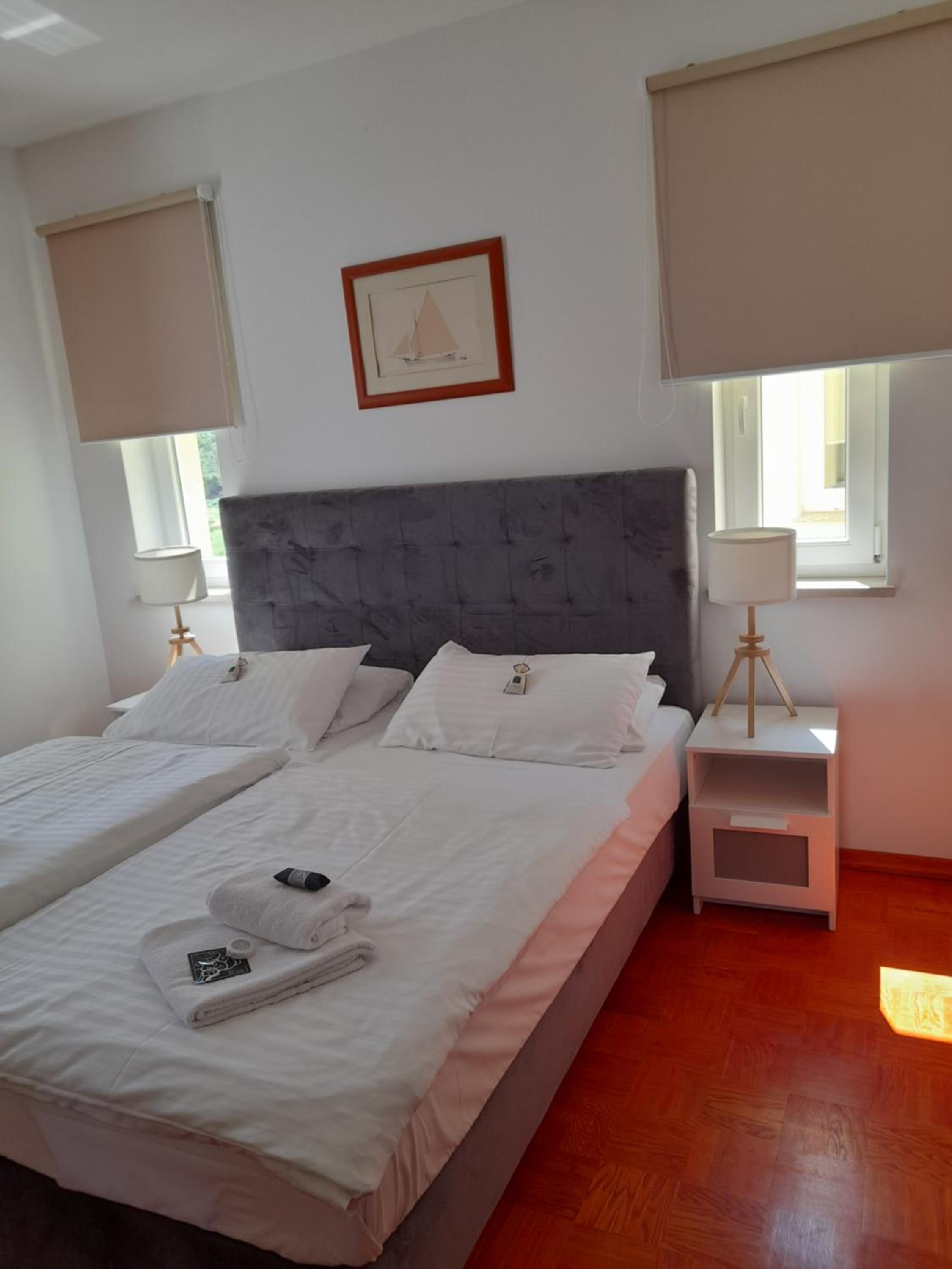 Apartment with Sea View - Photo 7