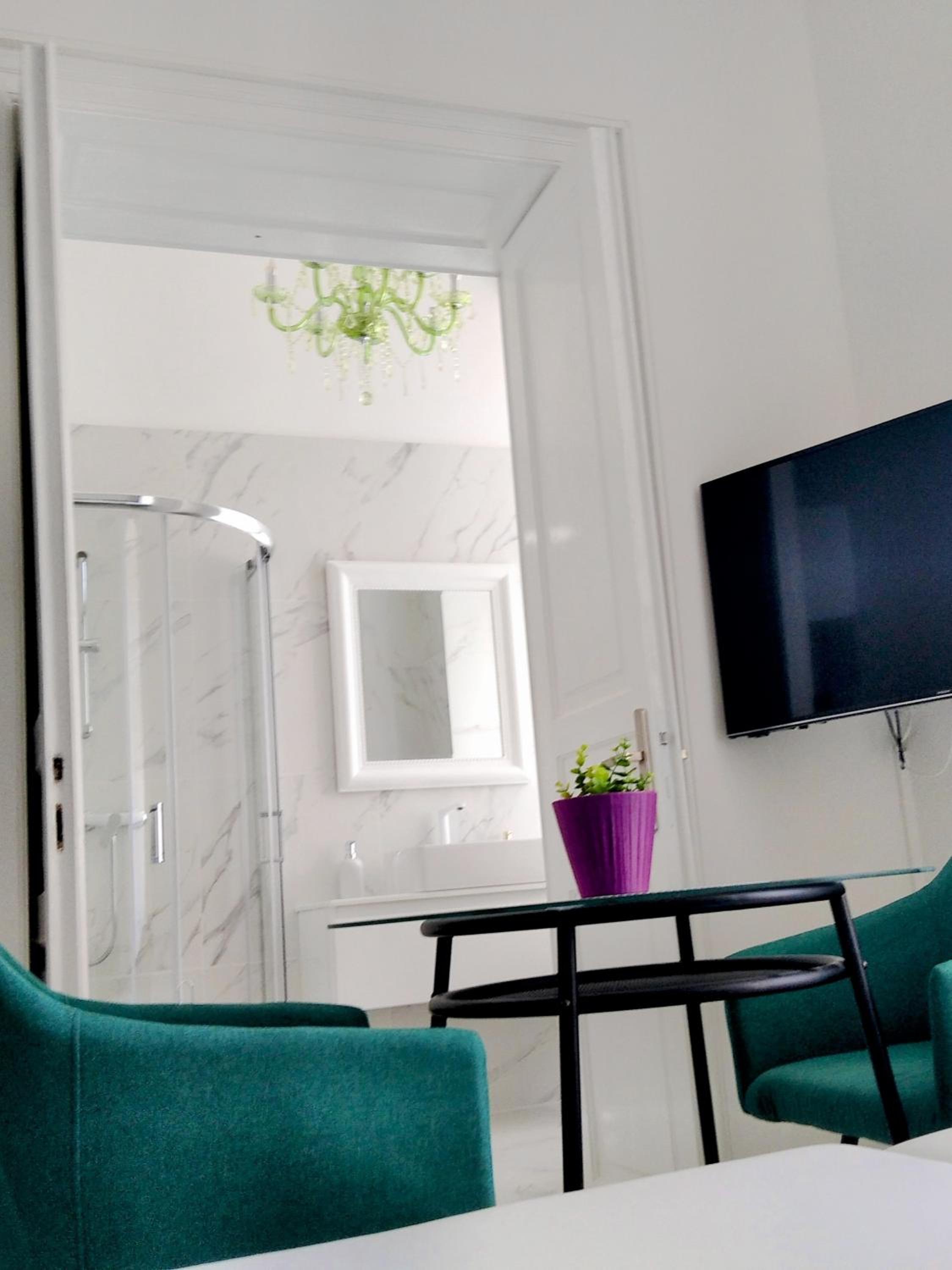 Studio Apartment - Photo 4