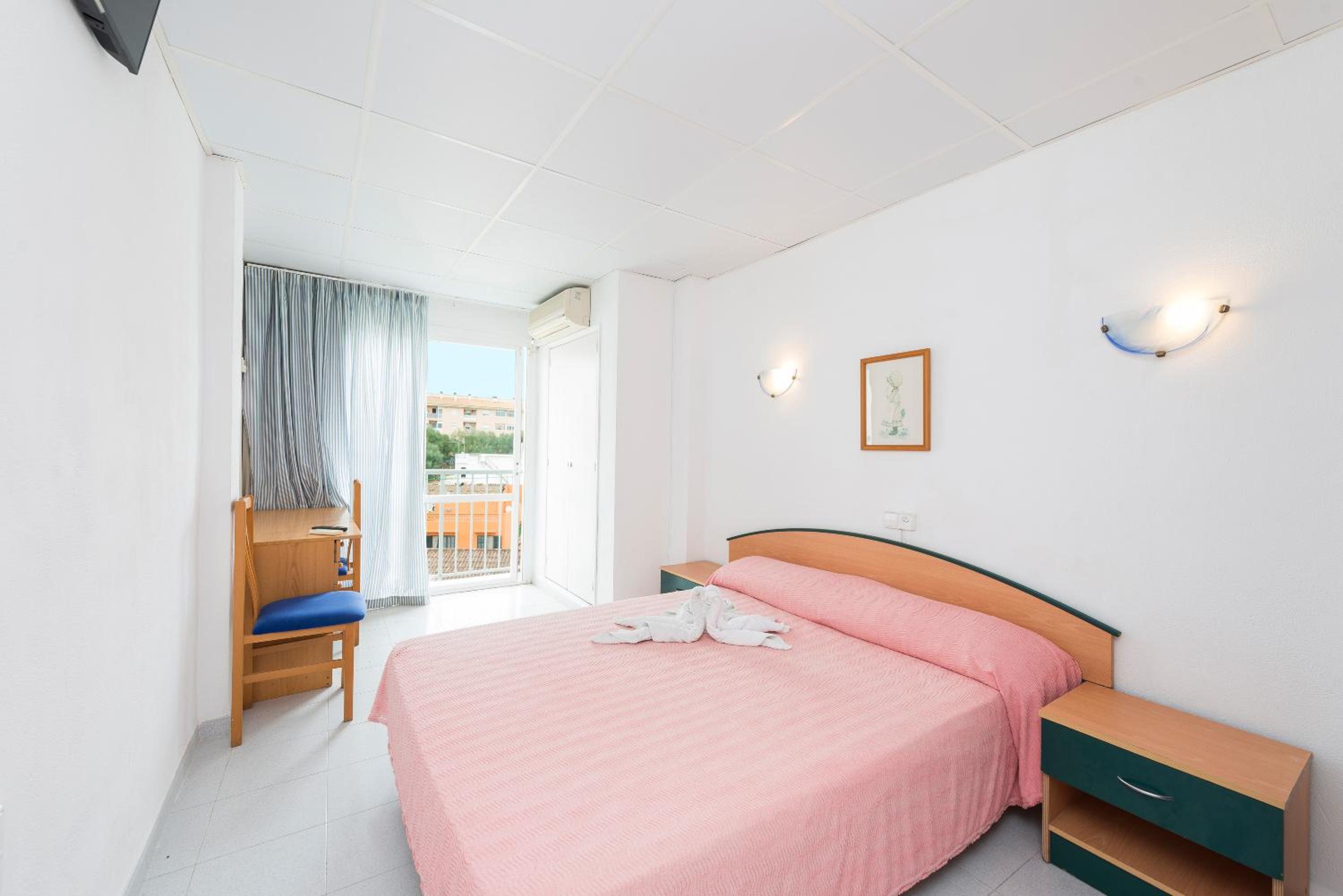 Habitación Doble con Baño Privado