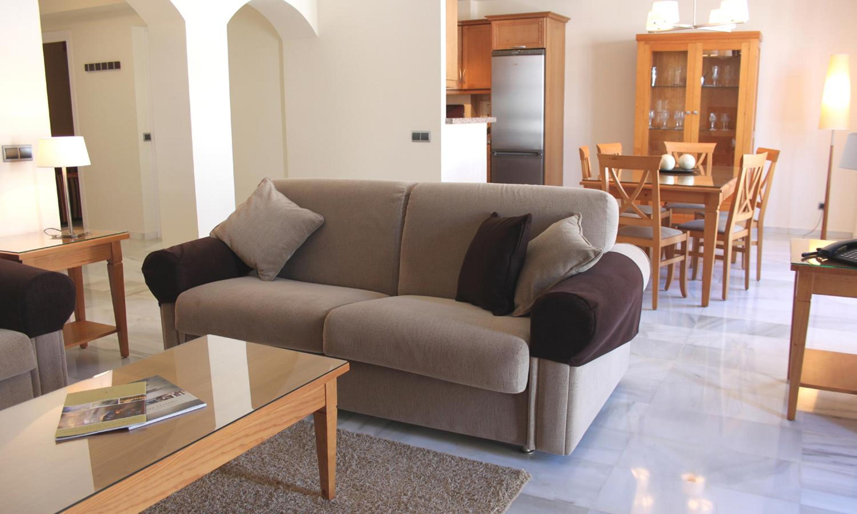 Apartamento clásico de dos habitaciones adicionales