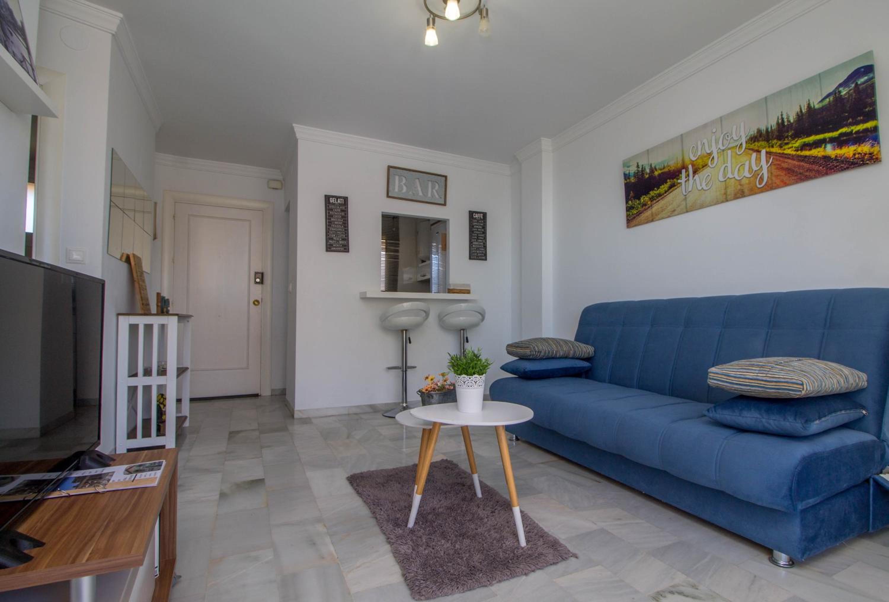Apartment with Terrace - Photo 22