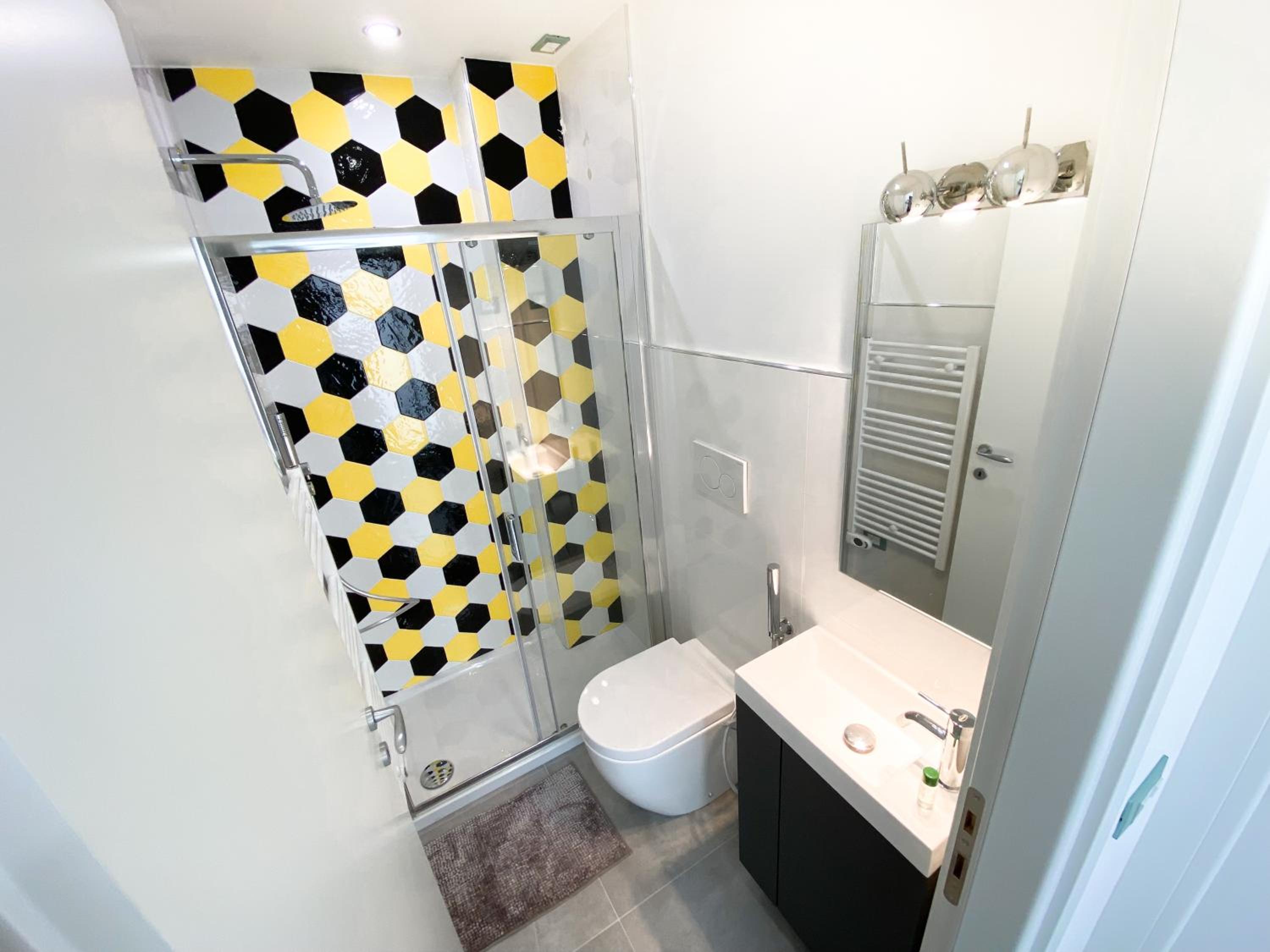 One-Bedroom Apartment - Photo 17