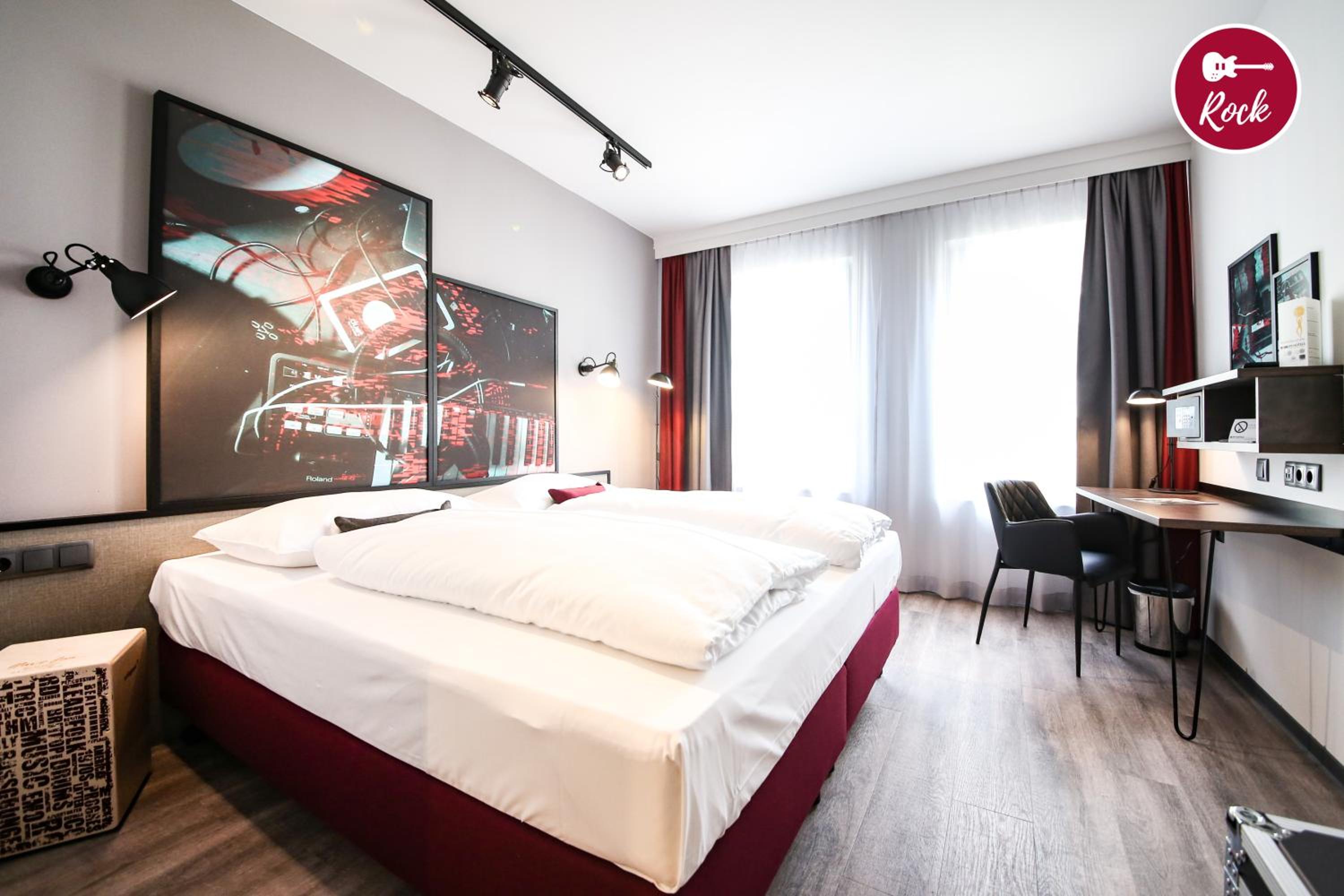 Premium Double Room Rock and Roll photo 1