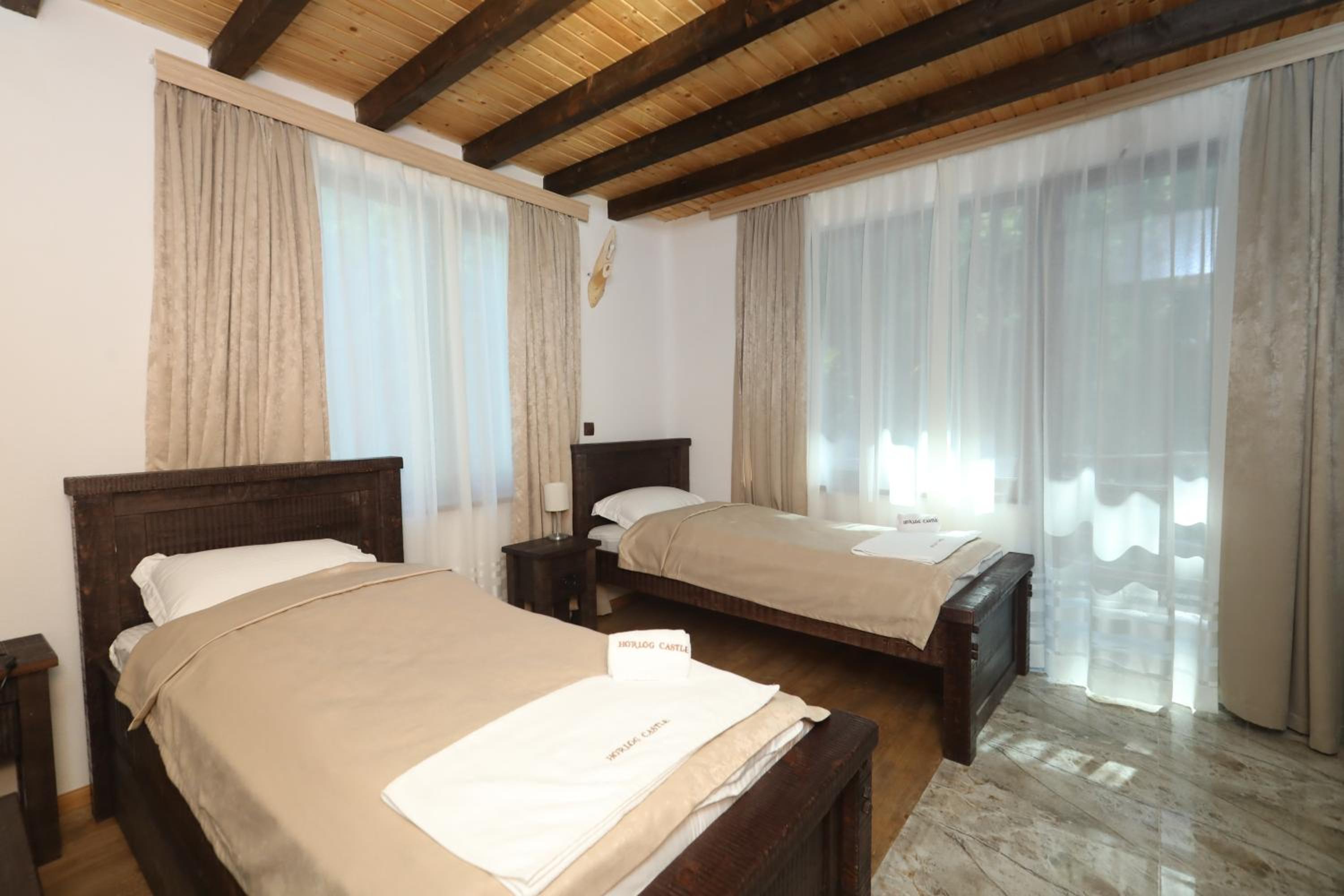 Twin Room with Balcony - Photo 9