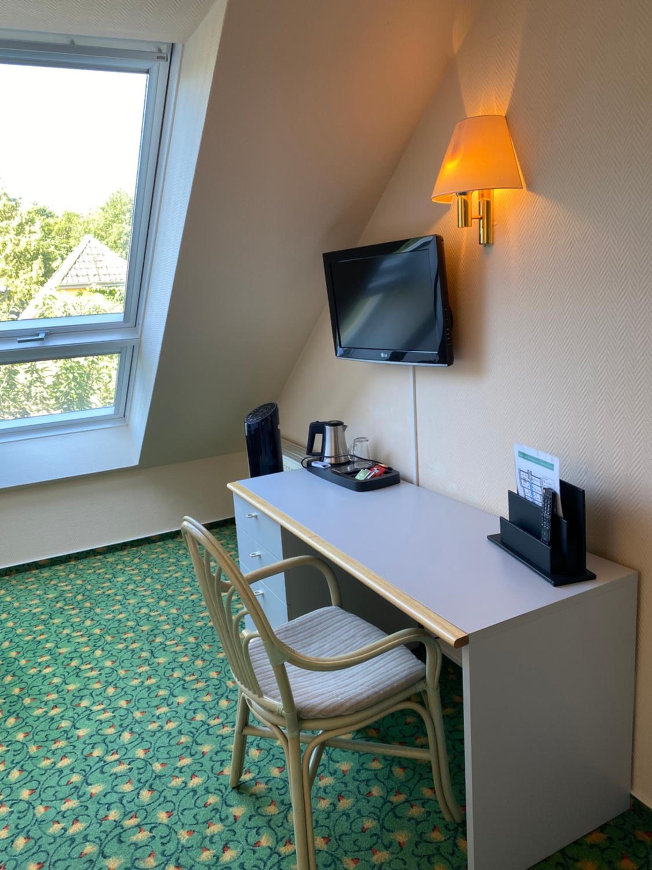 Single Room photo 3