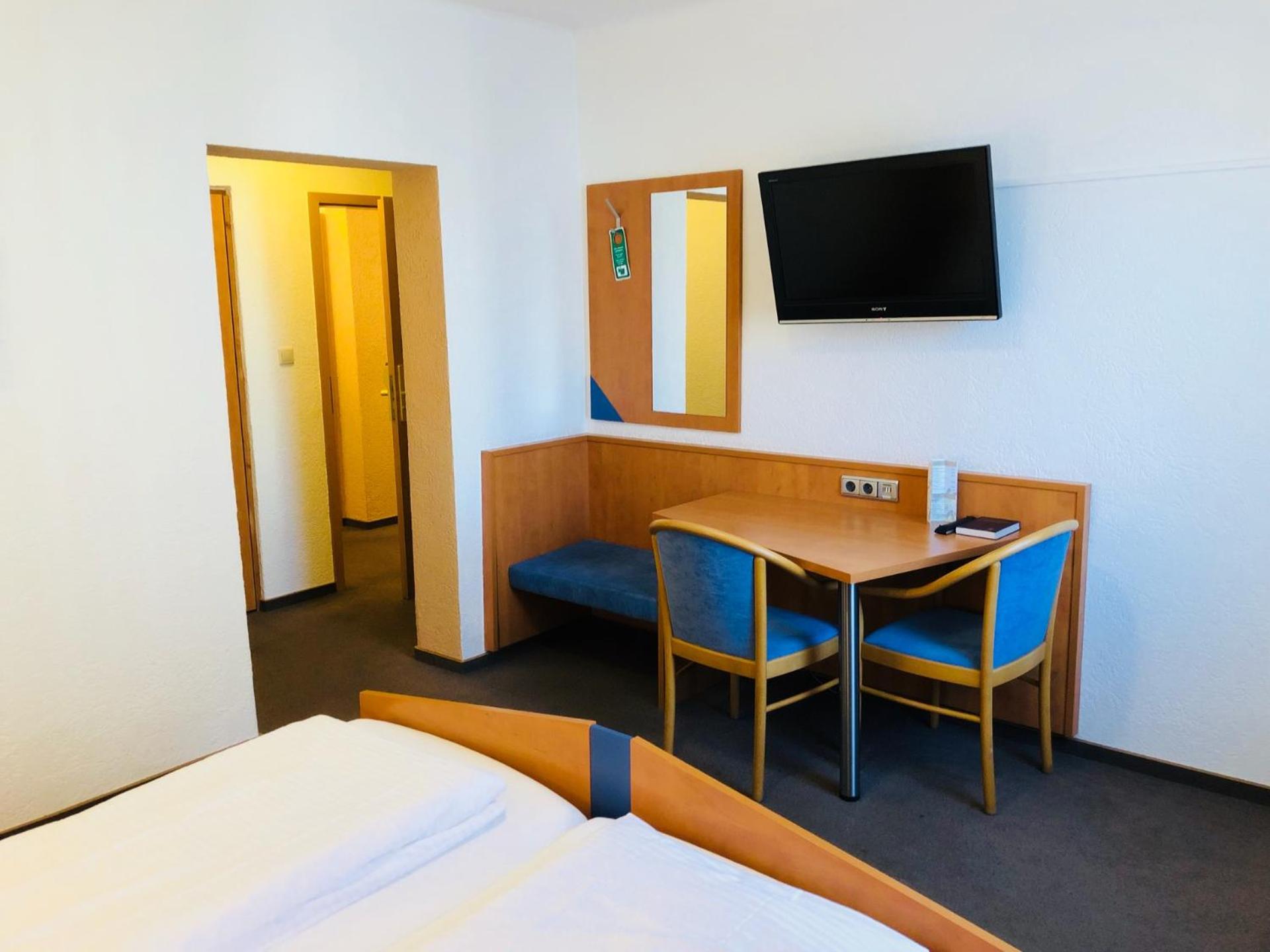 Standard Double Room photo 2