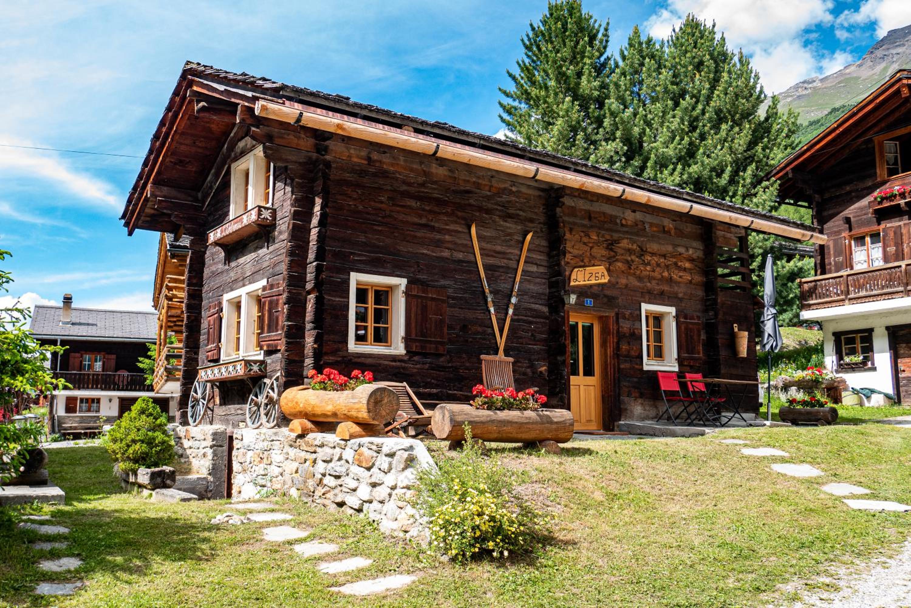 Three-Bedroom Chalet photo 3
